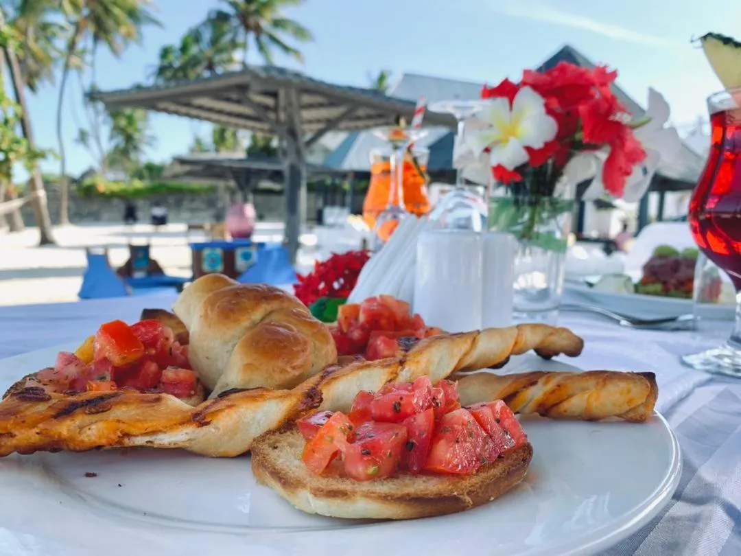 Restaurant/places to eat in Protels La Plage