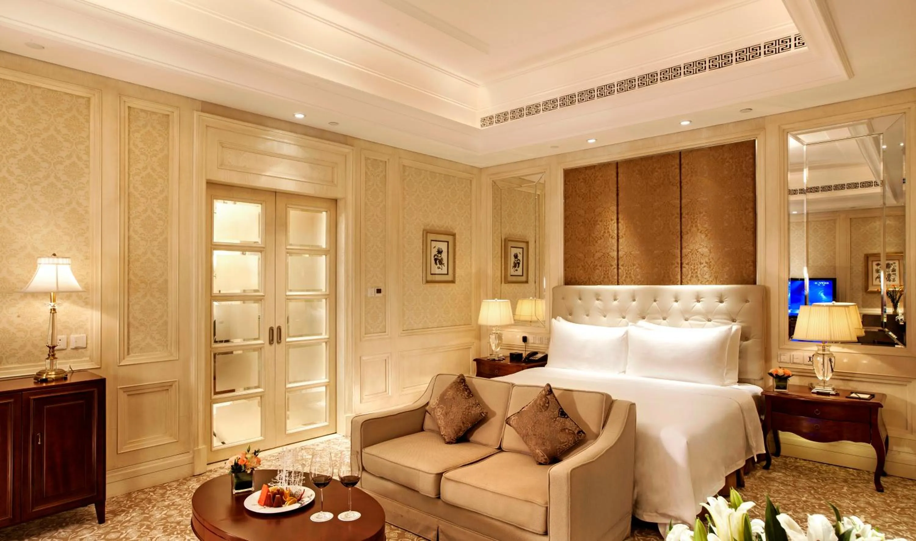 Photo of the whole room, Bed in Carp Islet Resort Fuzhou