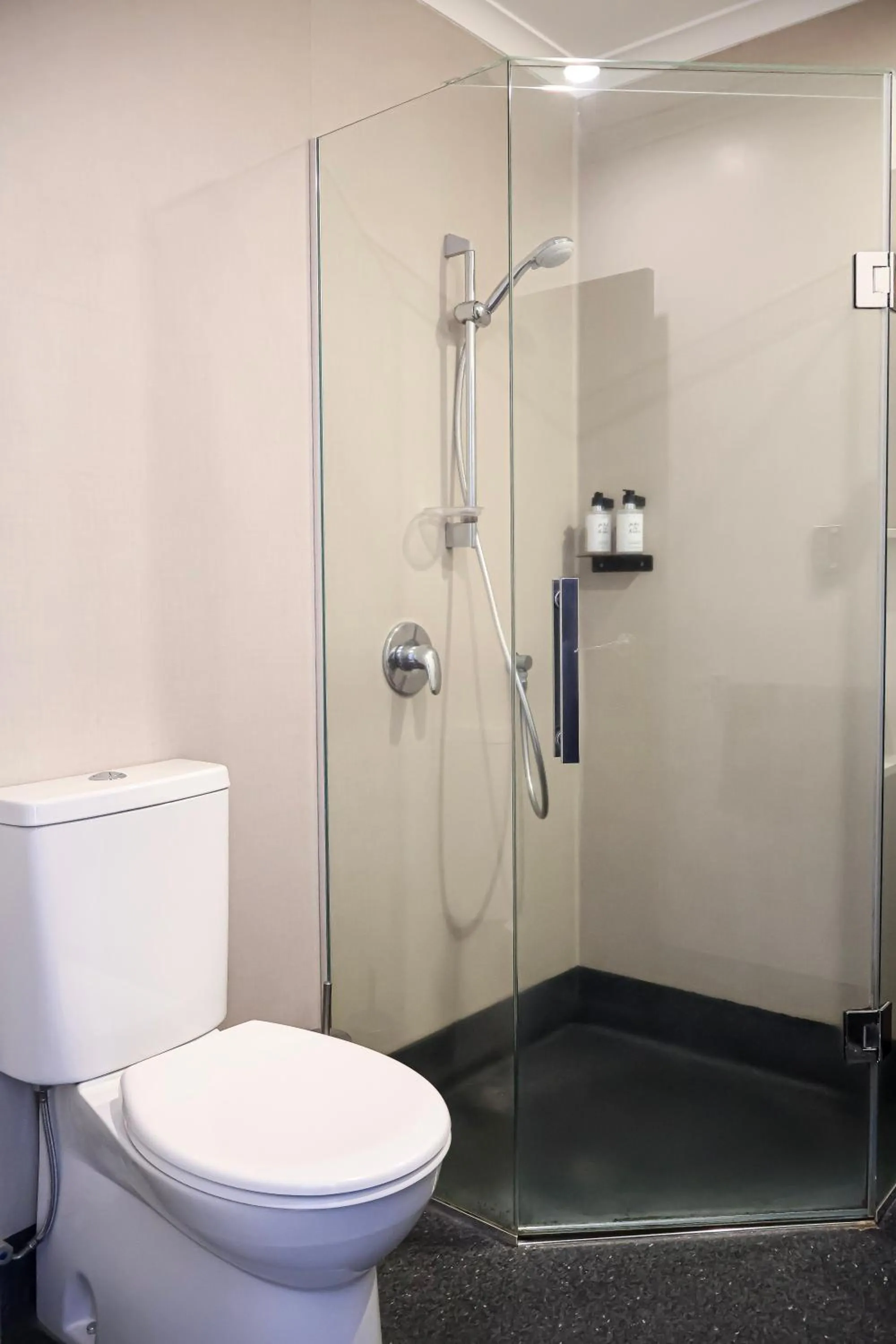 Bathroom in Noa Hotel