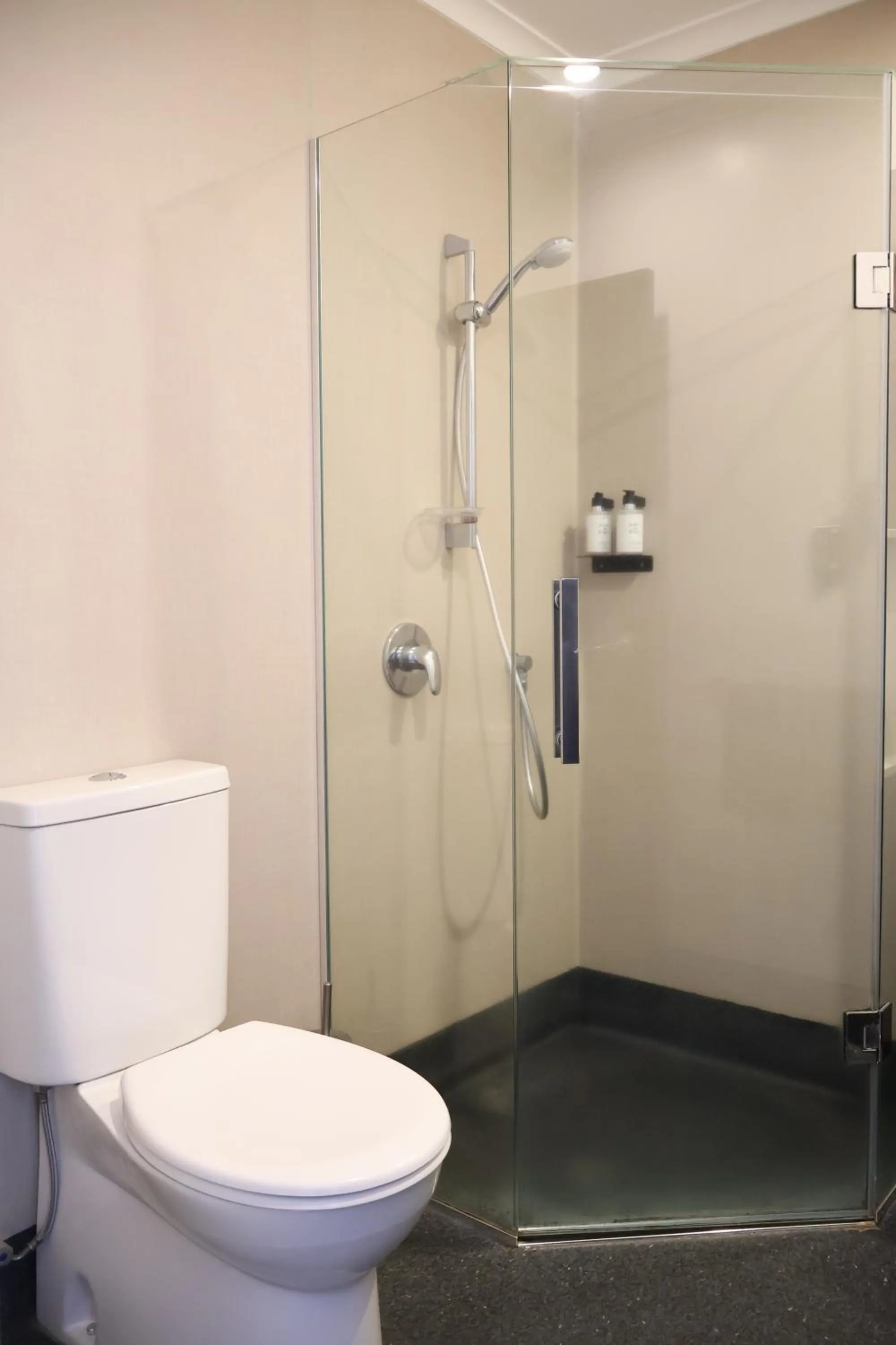 Bathroom in Noa Hotel