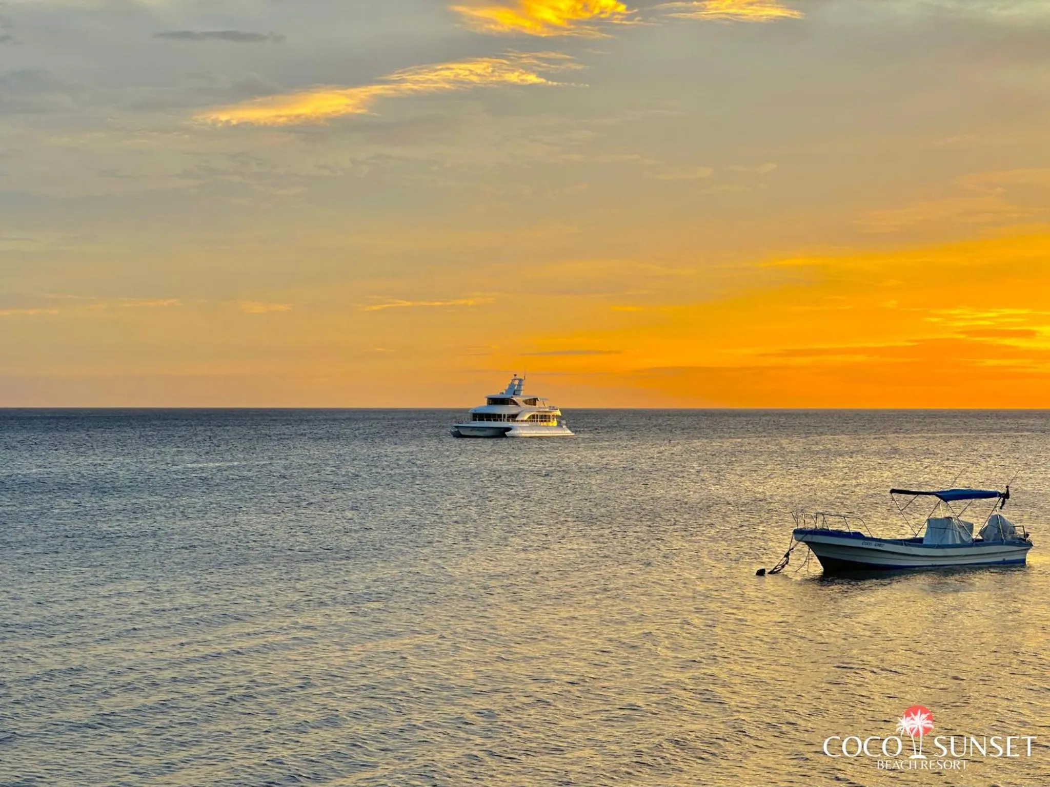Sunset in Coco Grove Beach Resort, Siquijor Island