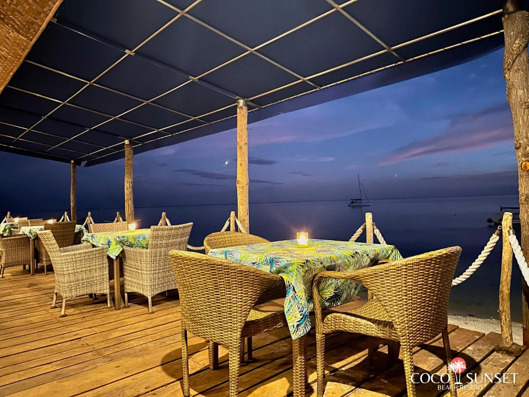 Restaurant/places to eat in Coco Grove Beach Resort, Siquijor Island