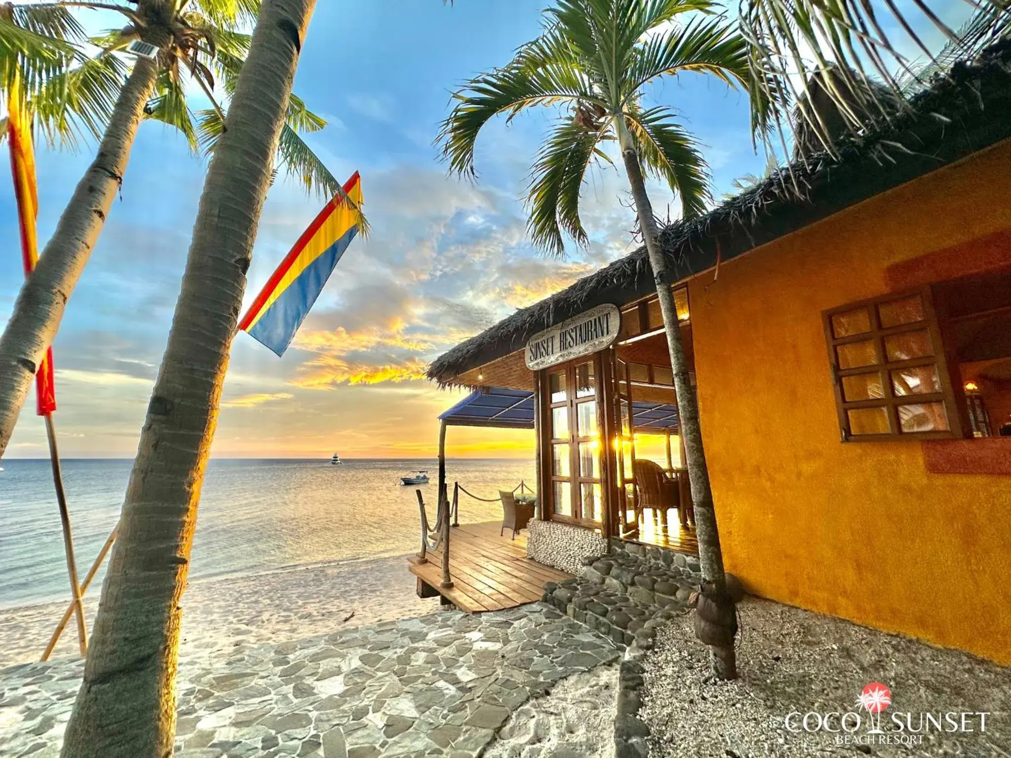 Restaurant/places to eat in Coco Grove Beach Resort, Siquijor Island Restaurant/places to eat in Coco Grove Beach Resort, Siquijor Island