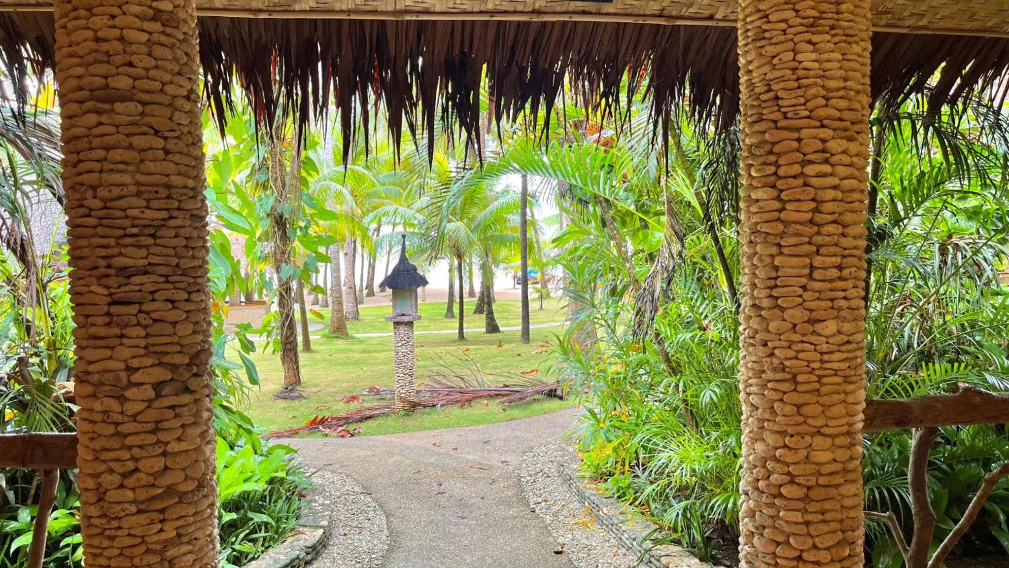 Coco Grove Beach Resort, Siquijor Island