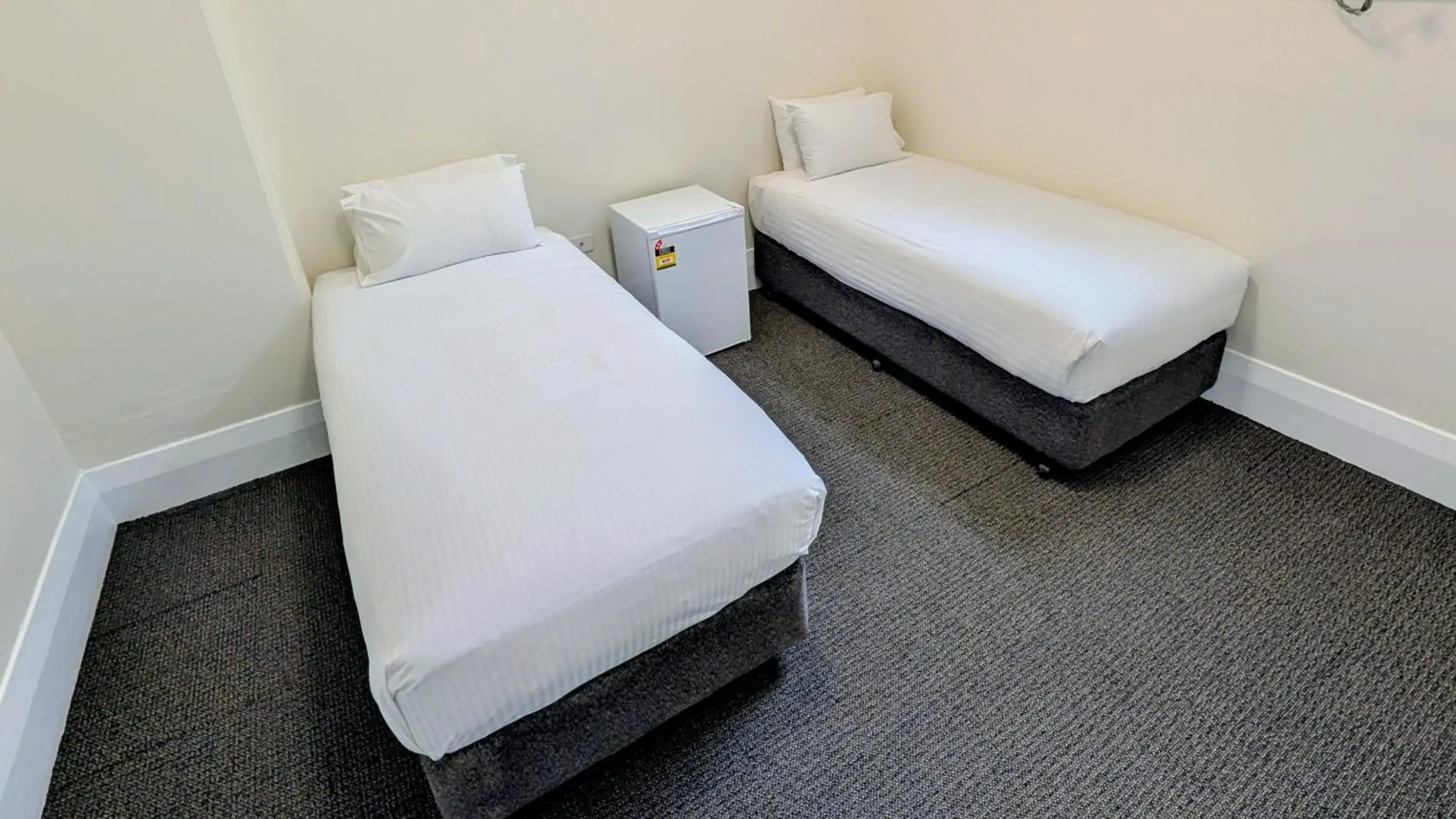 Bed in Ambassadors Hotel Bed in Ambassadors Hotel