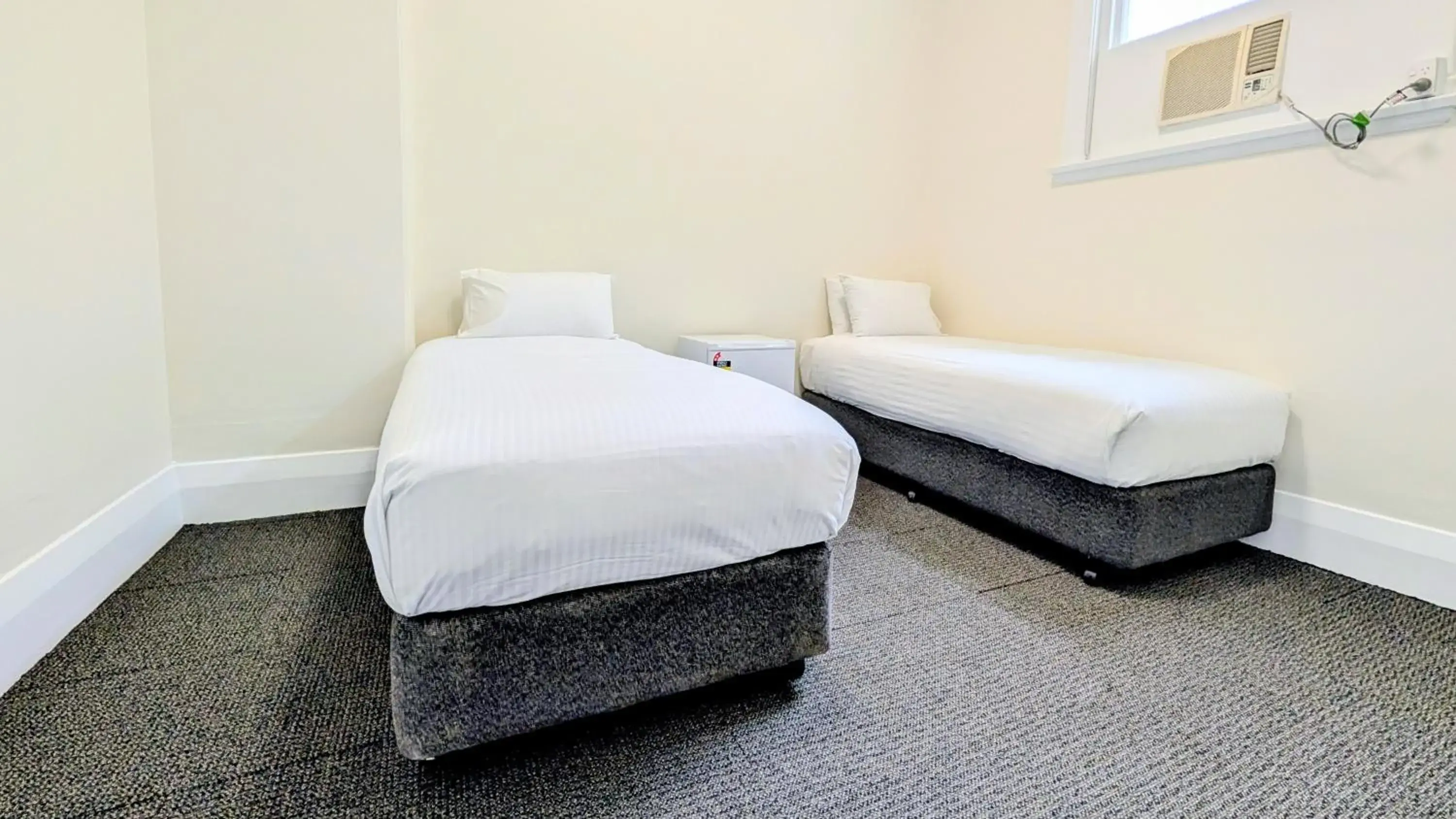 Bed in Ambassadors Hotel Bed in Ambassadors Hotel