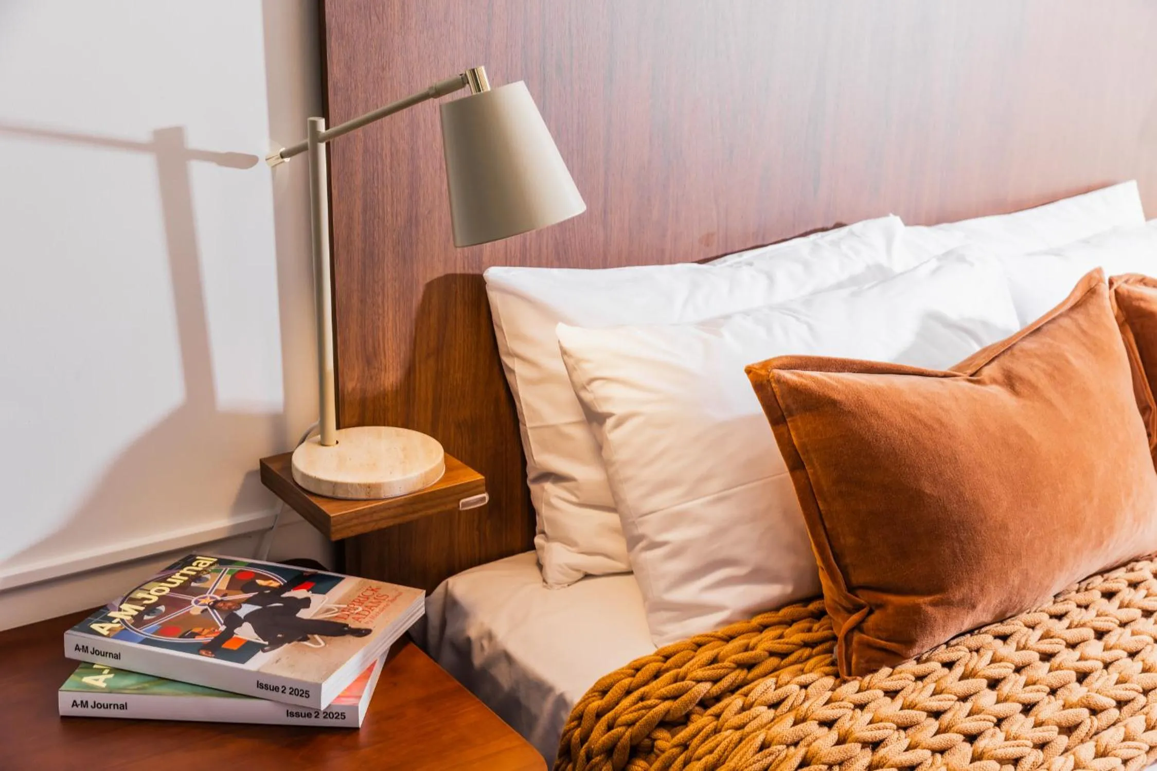 Bedroom, Bed in Kurrajong Hotel Sydney