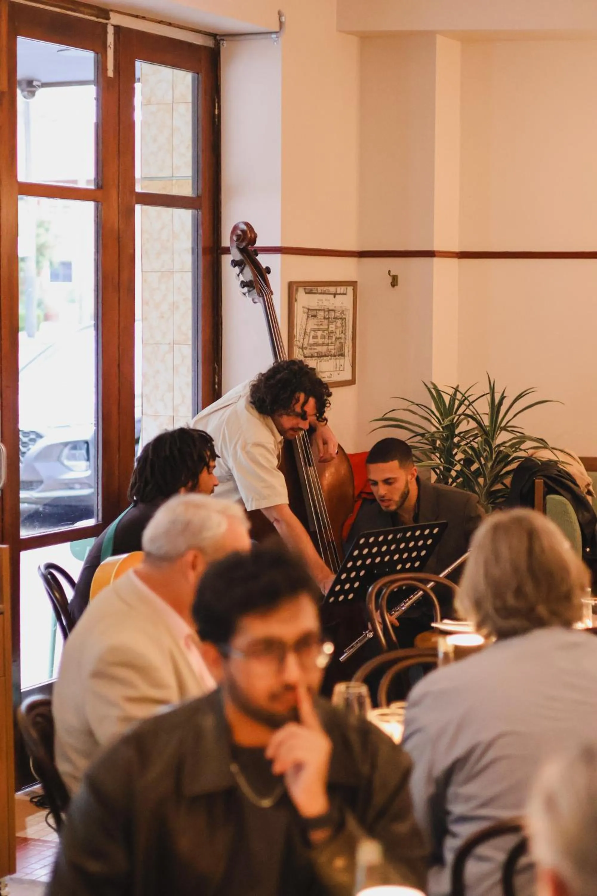 Restaurant/places to eat in Kurrajong Hotel Sydney