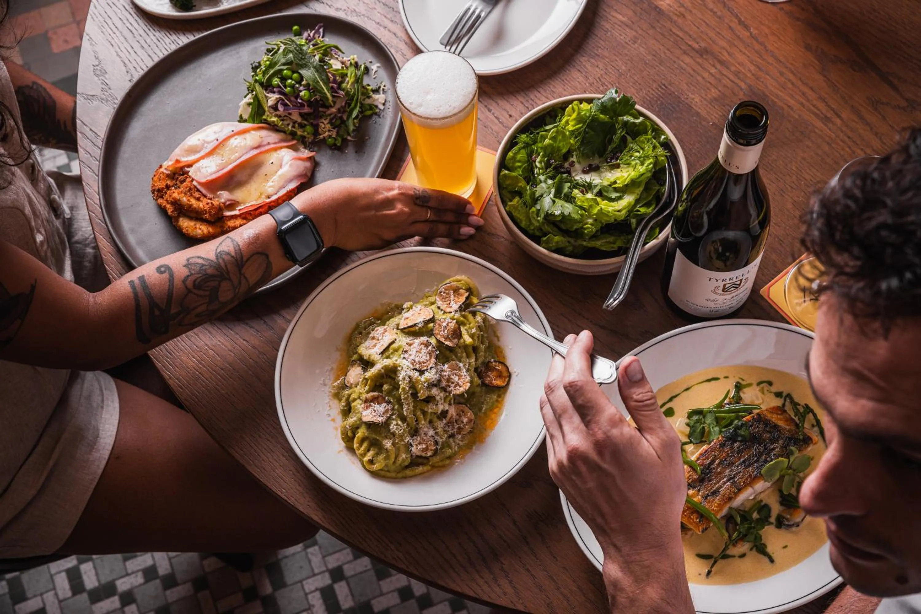 Restaurant/places to eat in Kurrajong Hotel Sydney