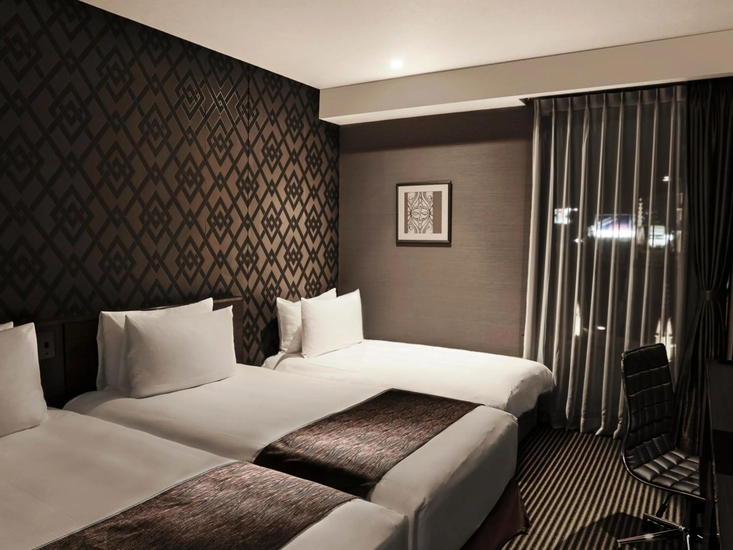 Photo of the whole room, Bed in The Strings Hotel Nagoya