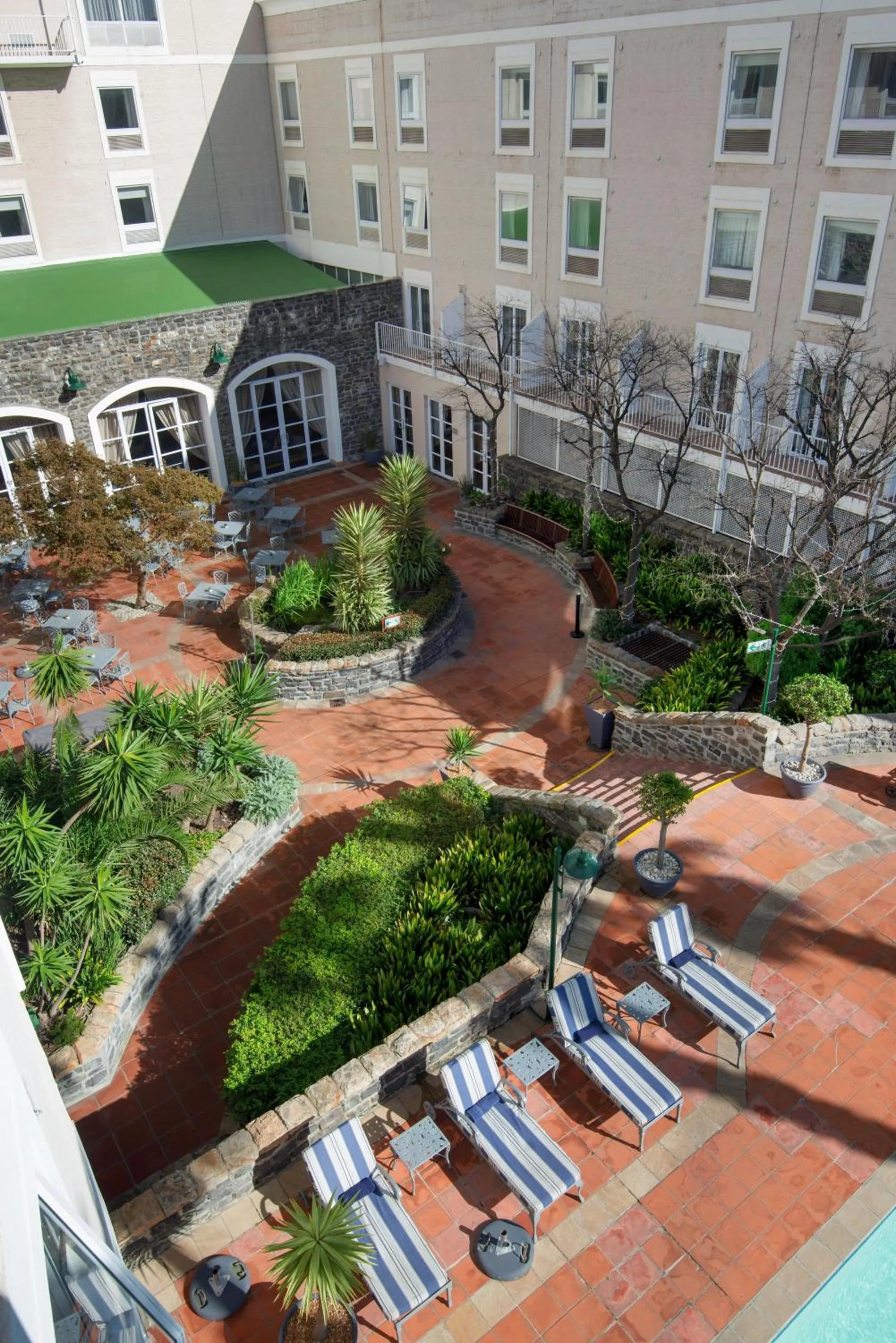 Balcony/Terrace in The Commodore Hotel