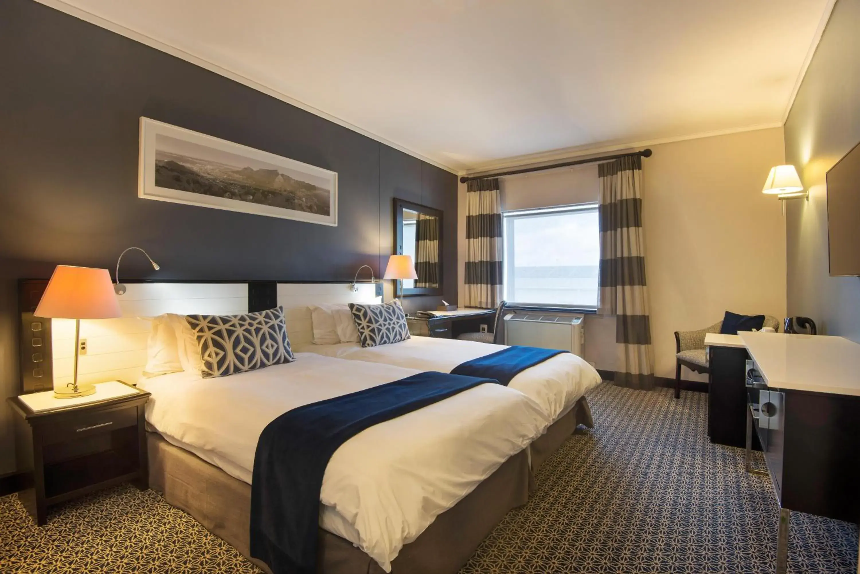 Standard Twin Room - single occupancy in The Commodore Hotel Standard Twin Room - single occupancy in The Commodore Hotel