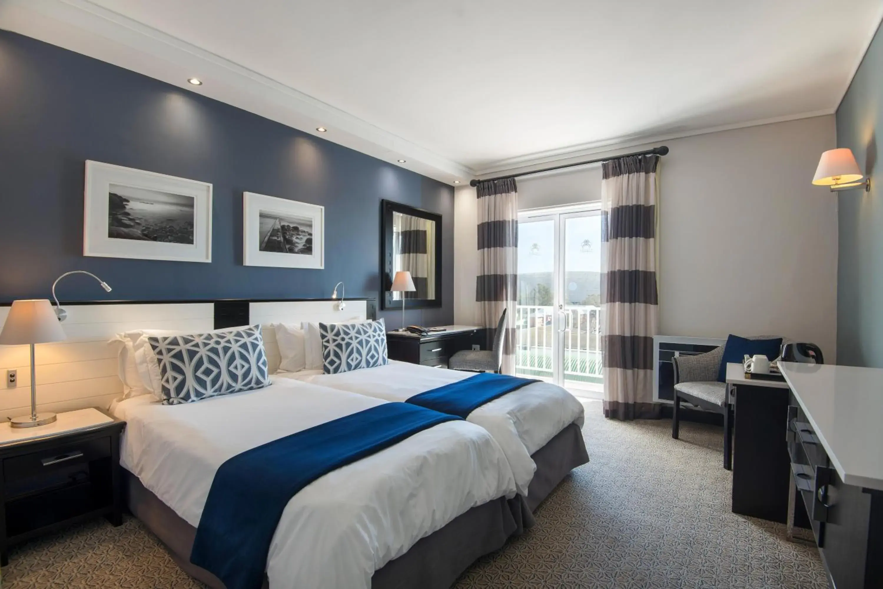 Family Twin Room - single occupancy in The Commodore Hotel Family Twin Room - single occupancy in The Commodore Hotel