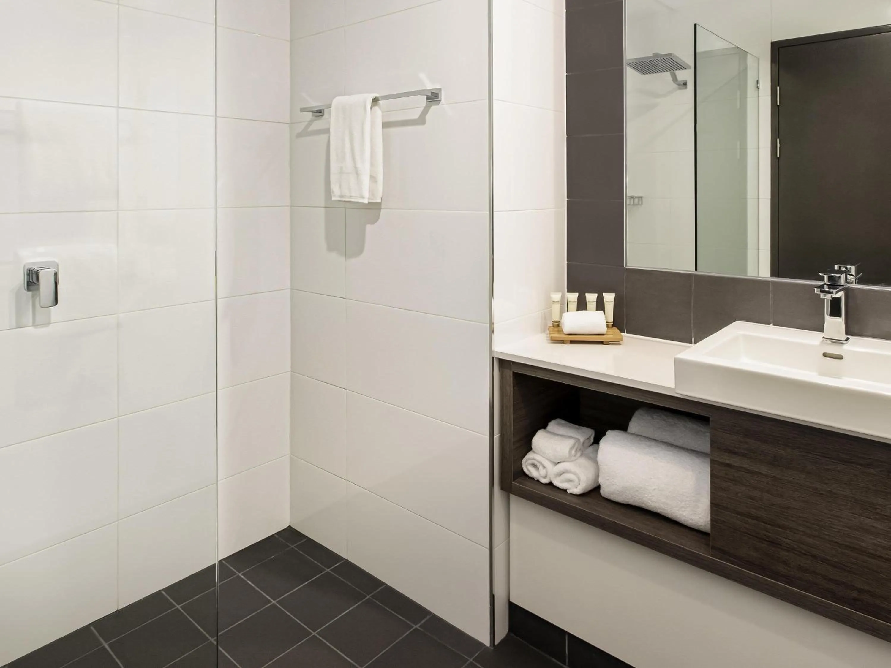 Bedroom in Mercure Sunshine Coast Kawana Waters