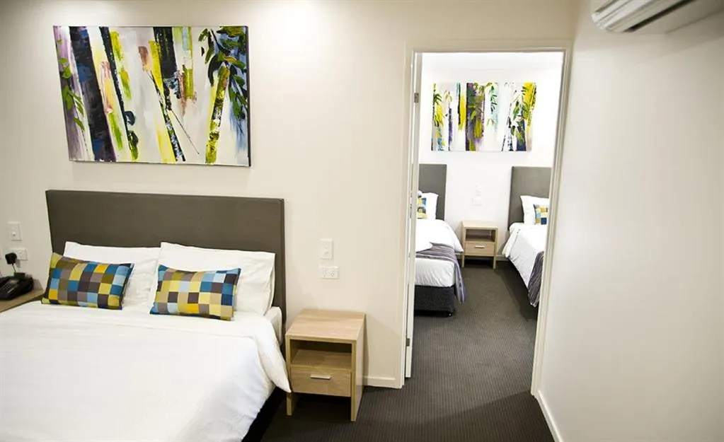 Bed in Roma Central Motel