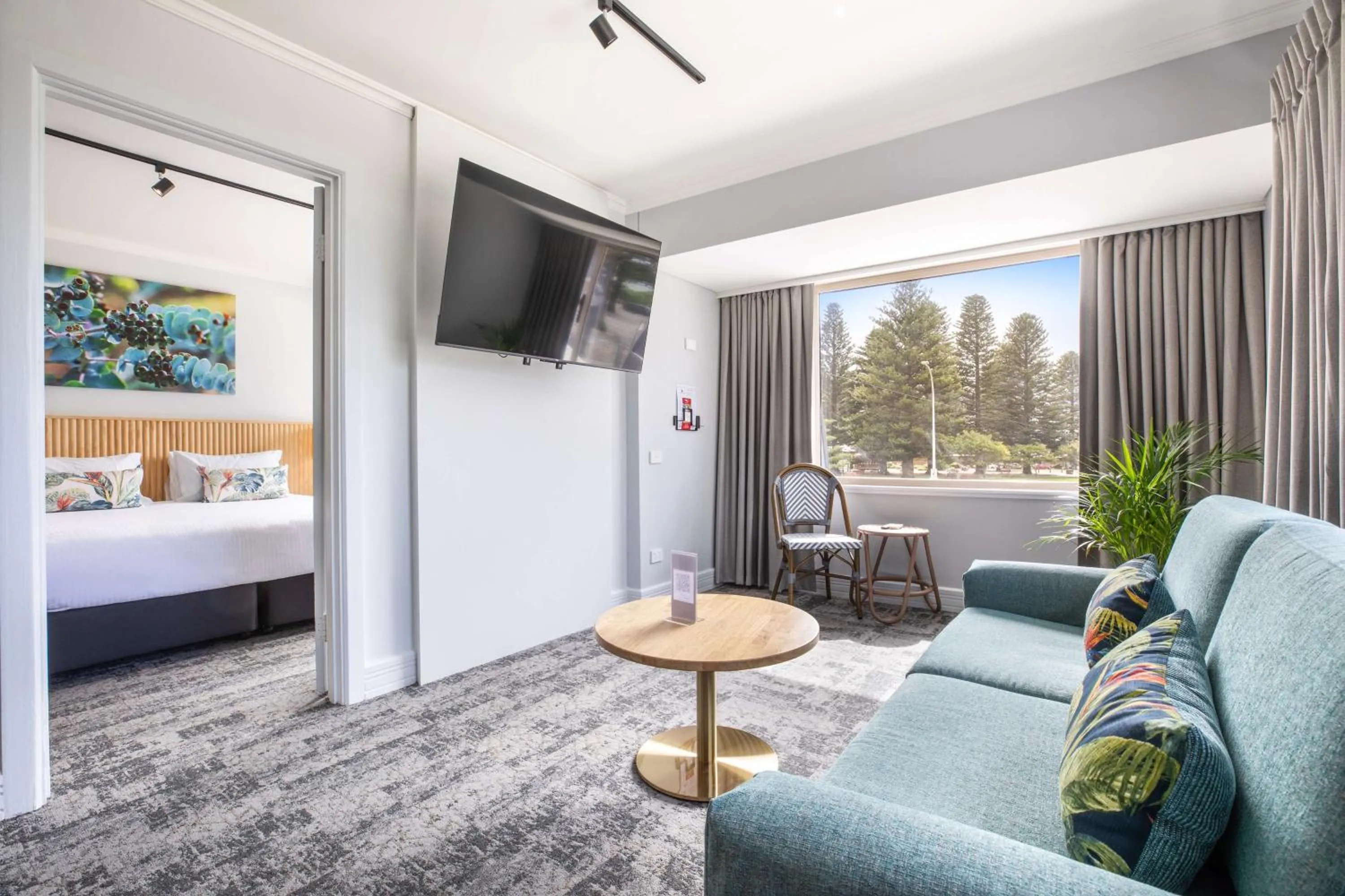 Photo of the whole room, Bed in Nightcap at Hotel Victor