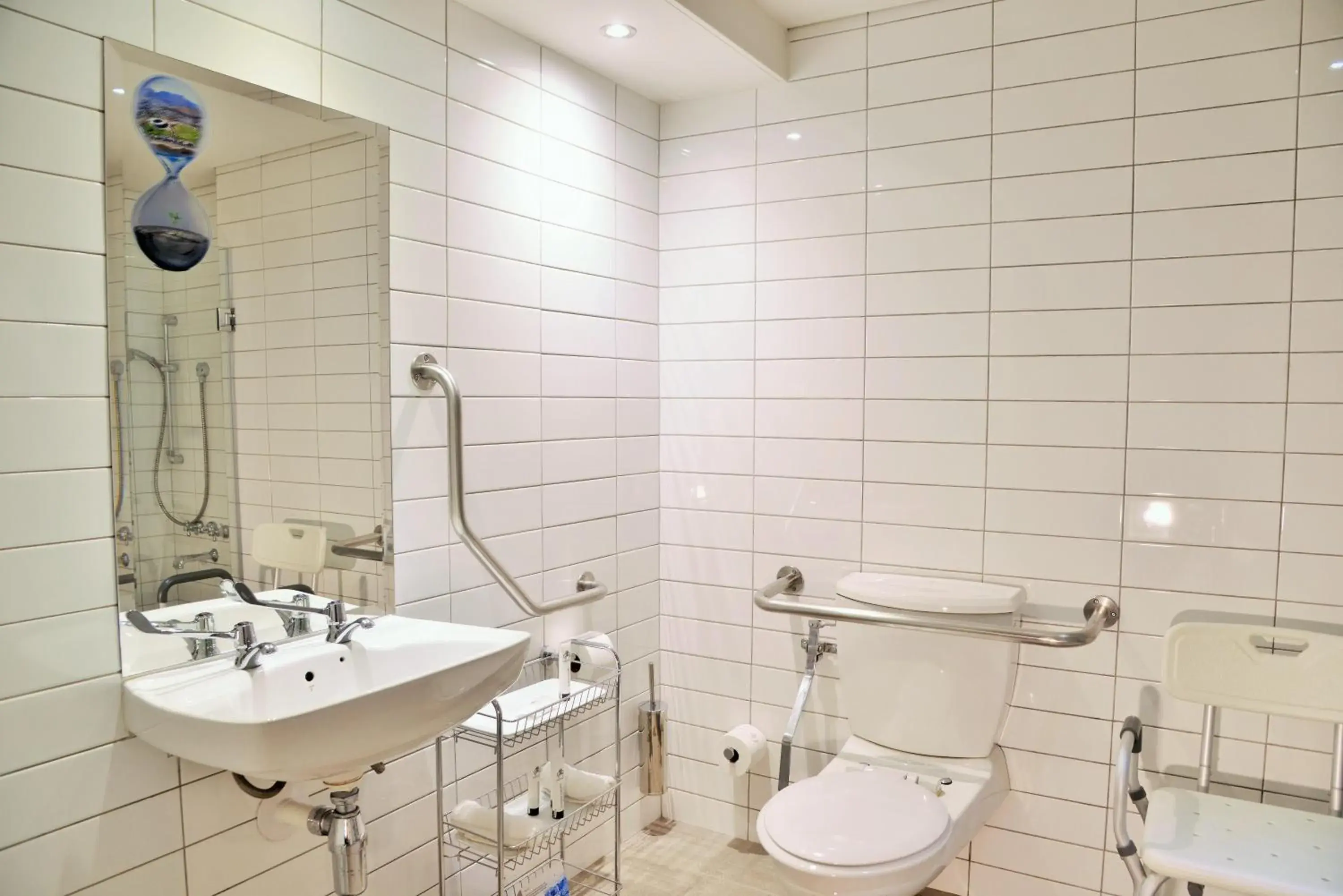 Standard Double Room - single occupancy - Disability Access in The Portswood Hotel Standard Double Room - single occupancy - Disability Access in The Portswood Hotel