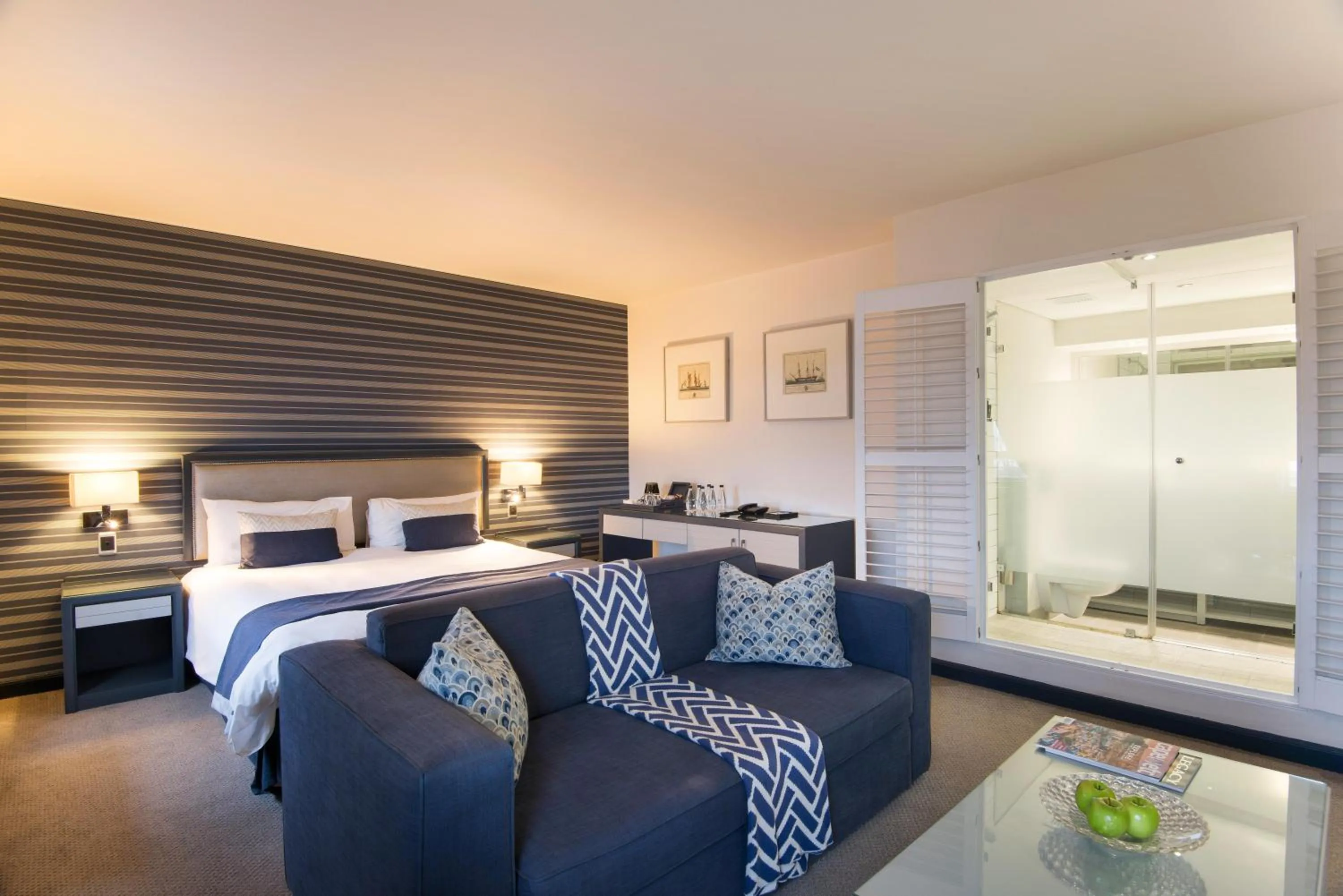 Photo of the whole room, Bed in The Portswood Hotel