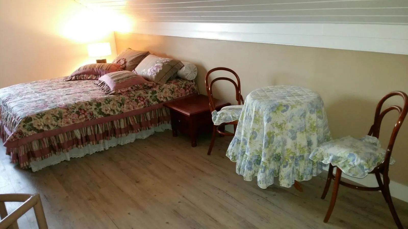 Photo of the whole room, Bed in Duplex em Gramado