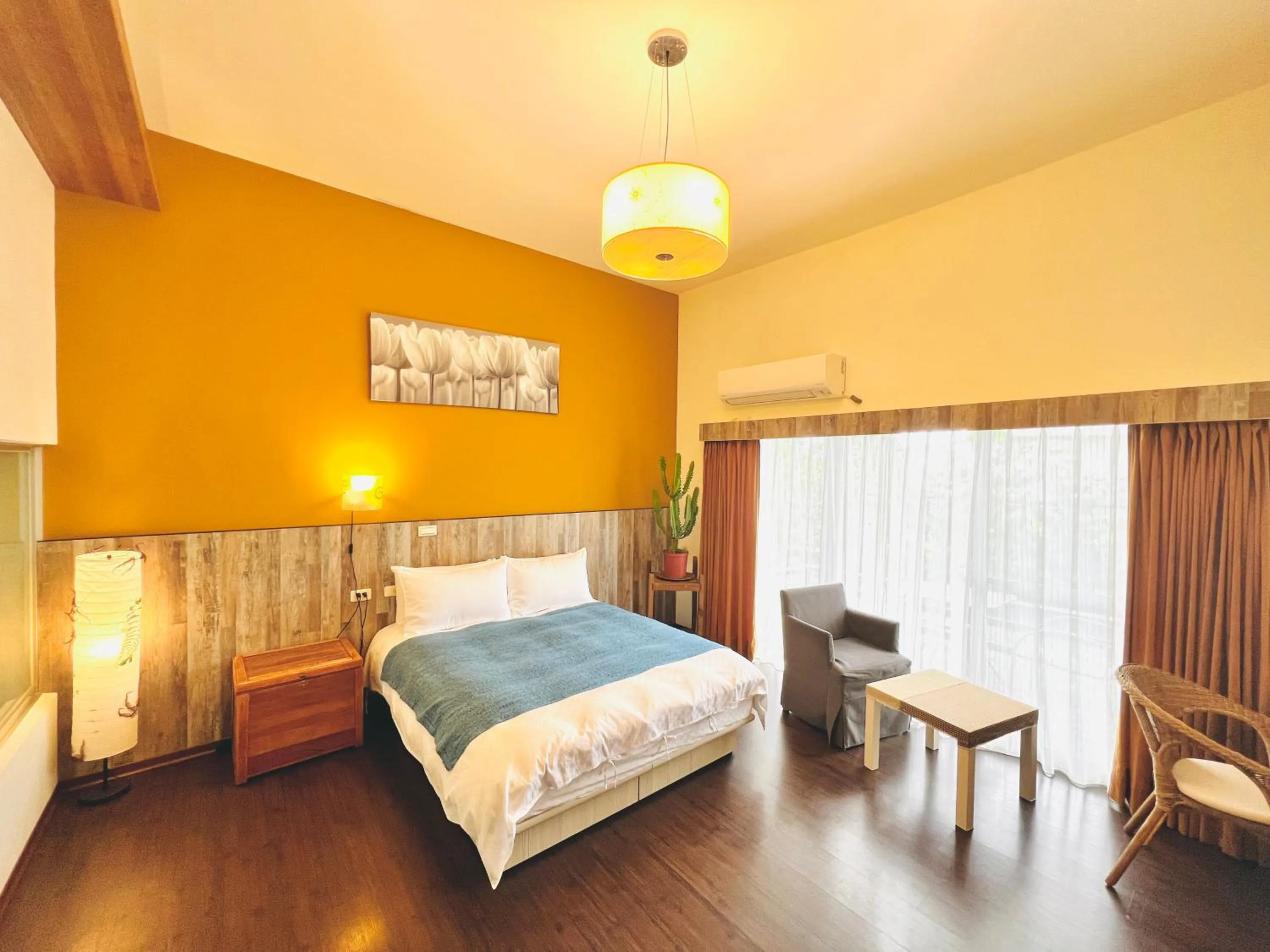 Photo of the whole room, Bed in Just Like Villa