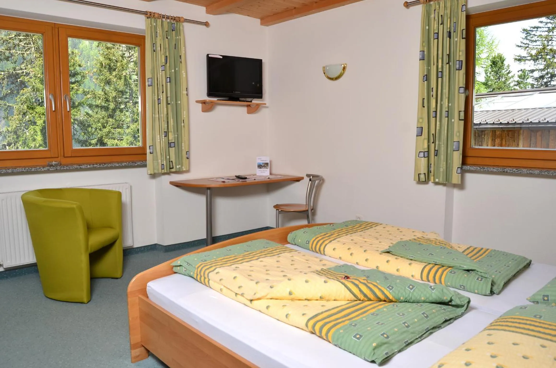 Bed in Gasthof Waldruhe