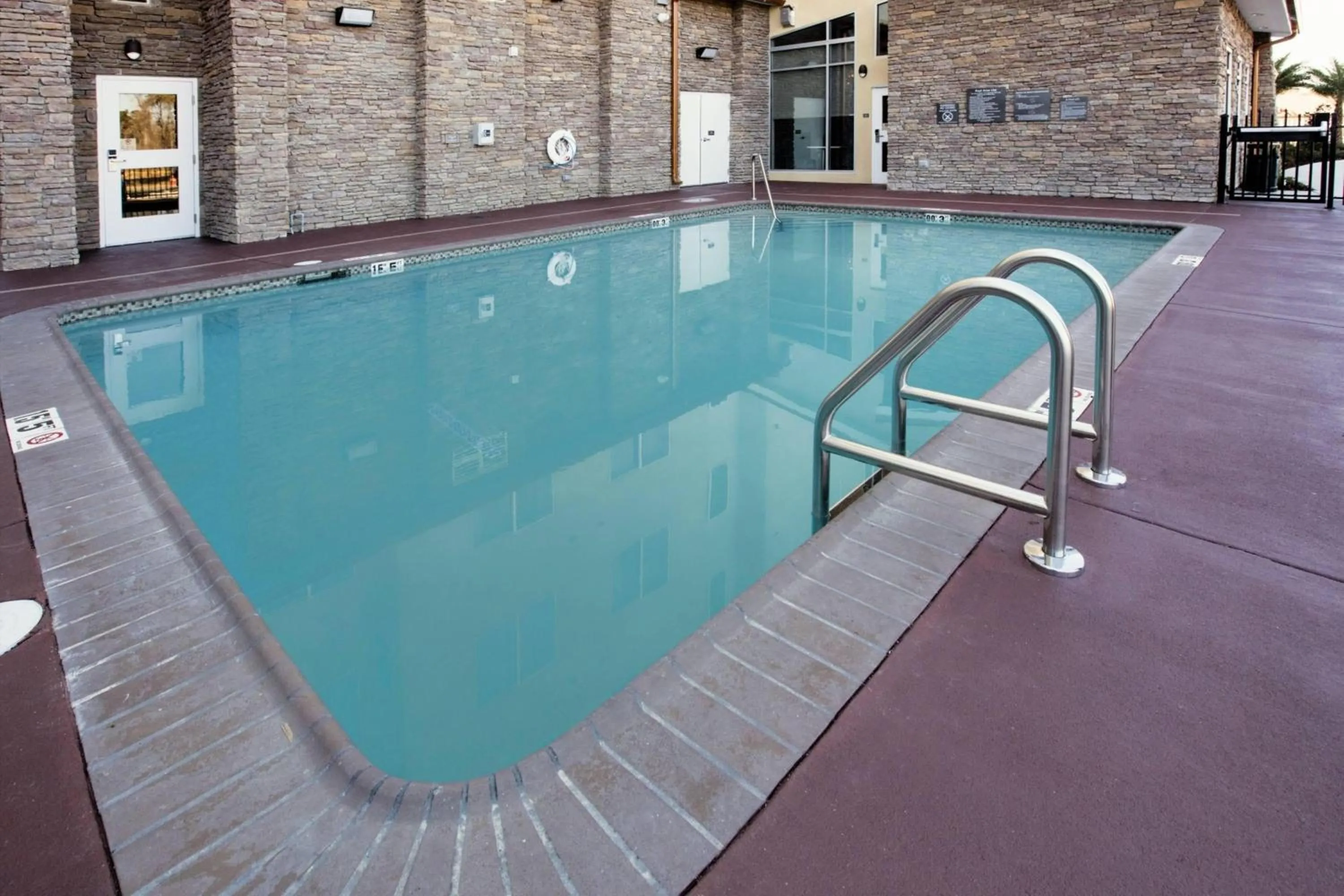 Swimming pool in Residence Inn by Marriott Lake Charles