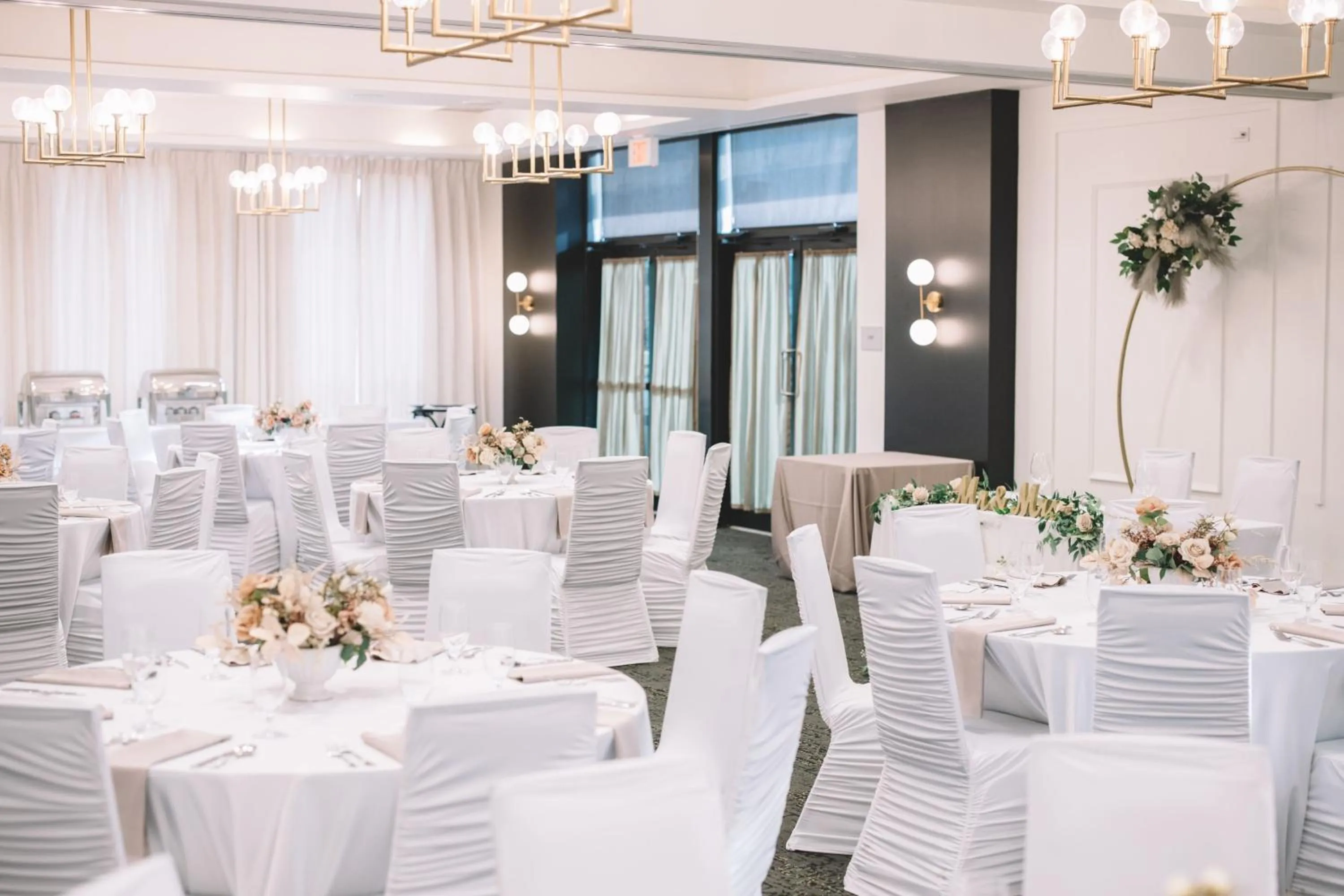 Meeting/conference room in Courtyard by Marriott Calgary South