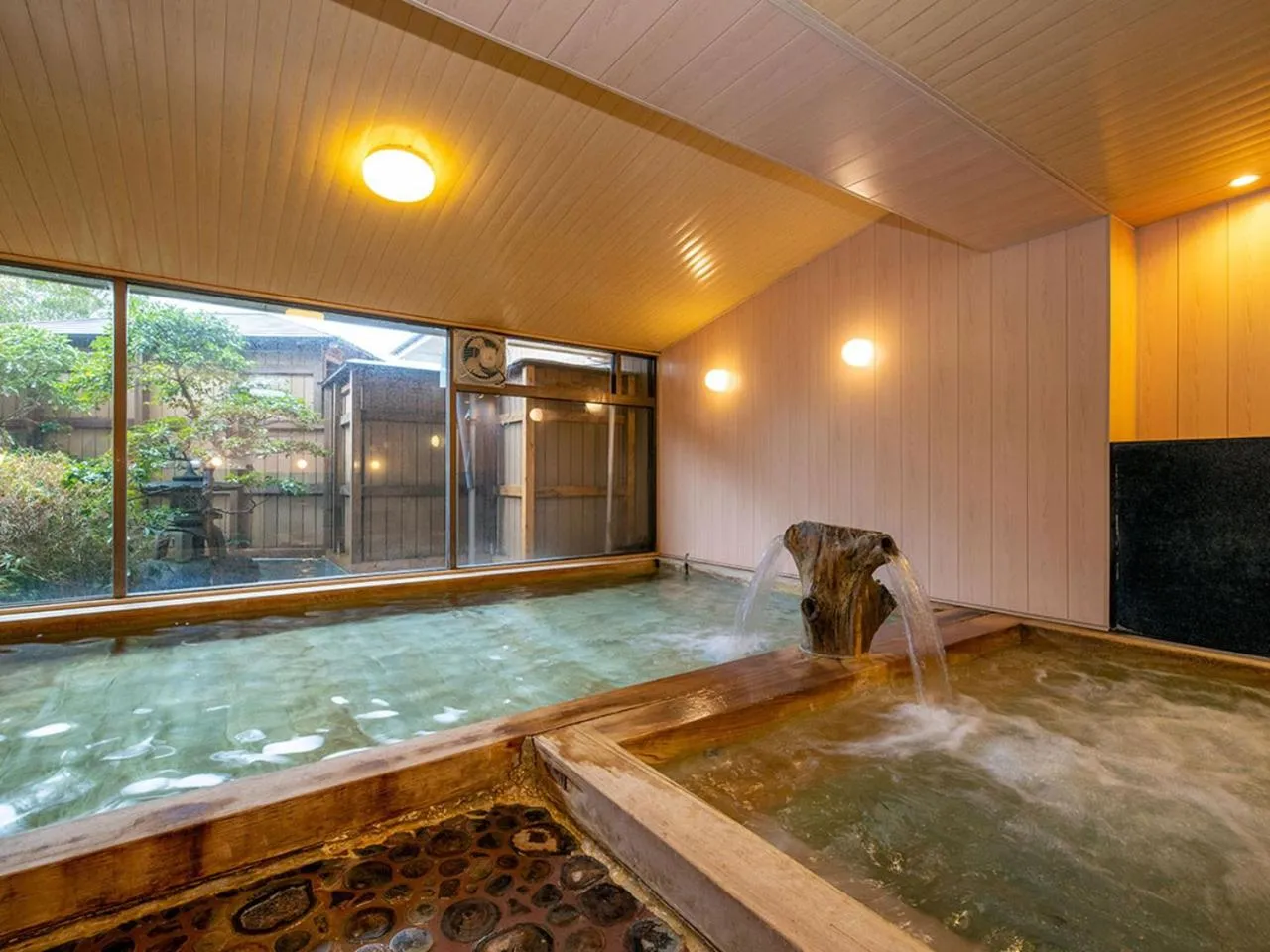 Hot Spring Bath in Ama no Shima
