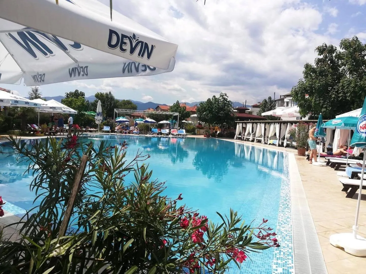 Pool view in Hotel Paradise