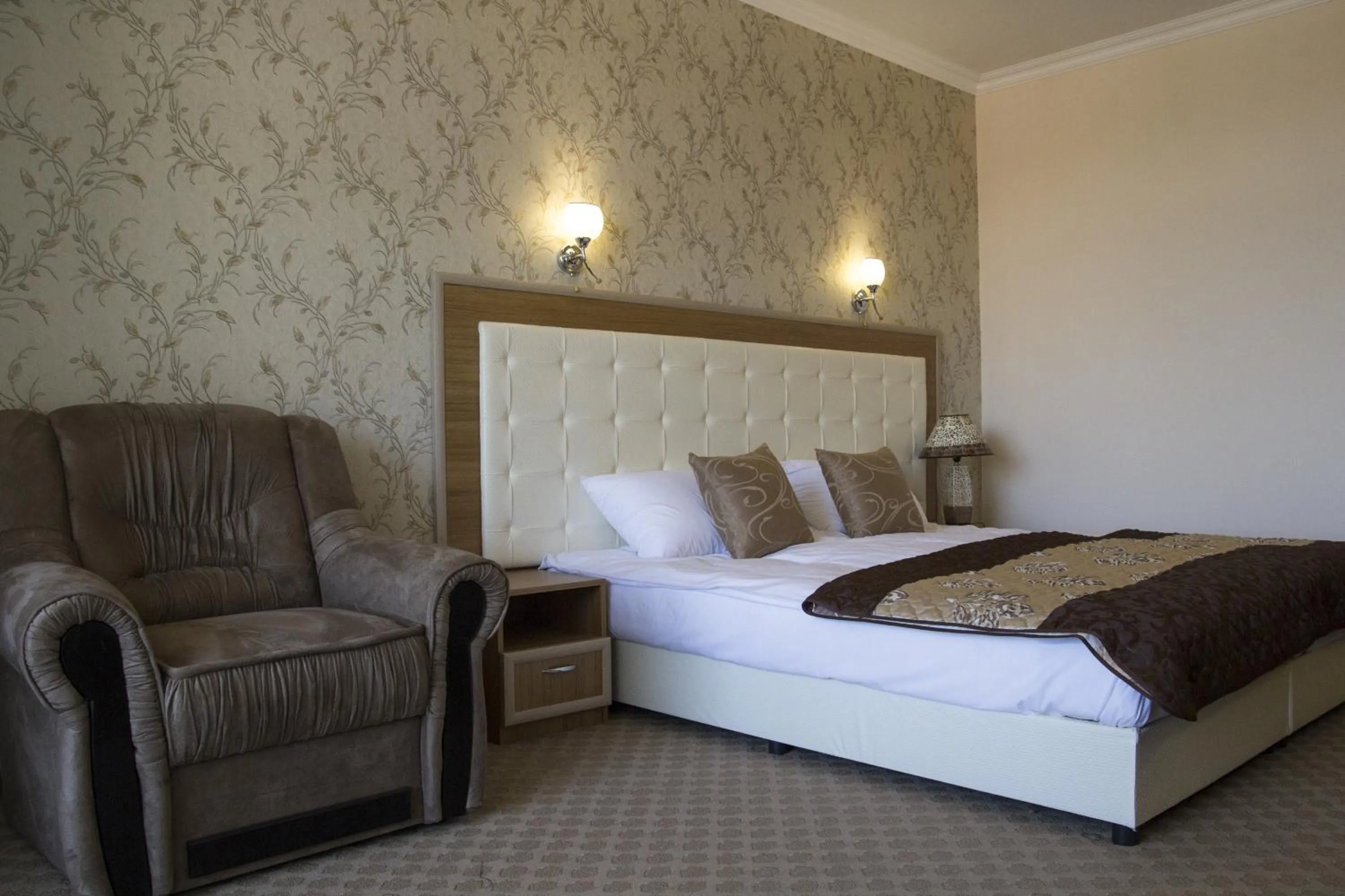 Photo of the whole room, Bed in Hotel Paradise