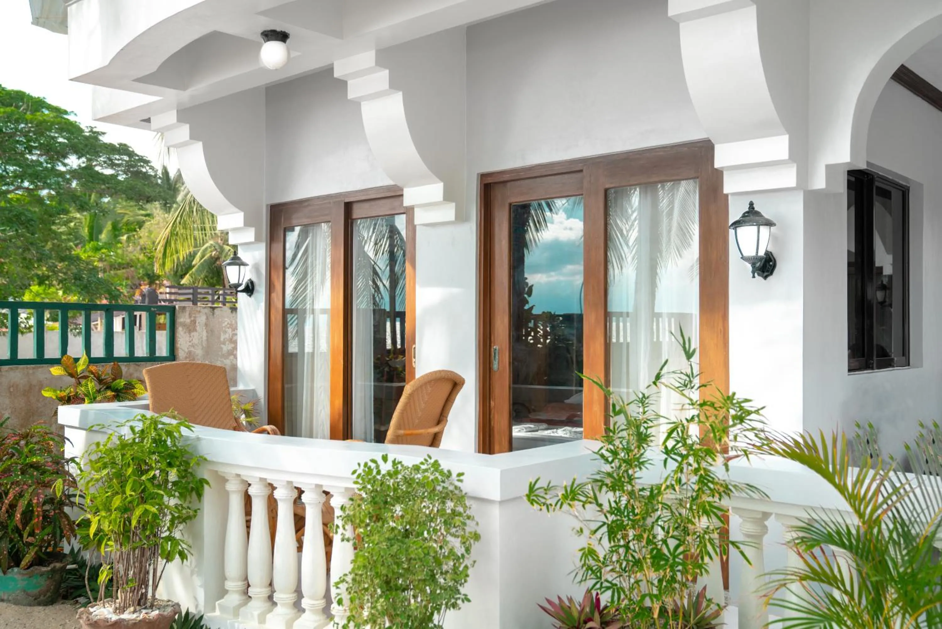Balcony/Terrace in The Beach House Carabao Island