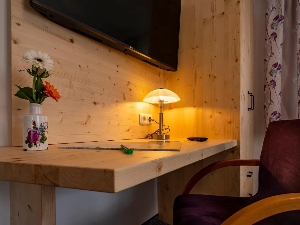 Family Room with Balcony in Siri's Einkehr