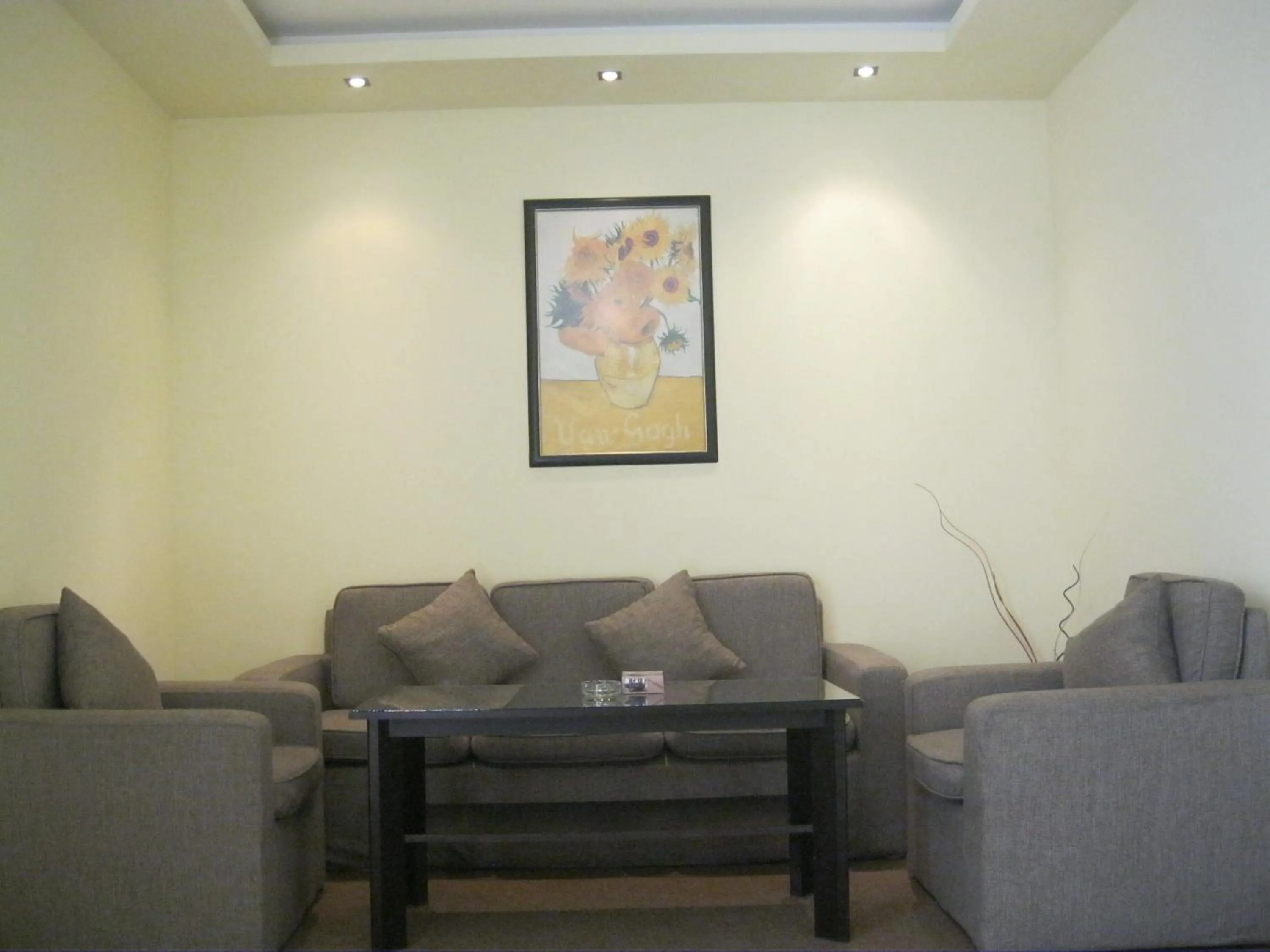 Three-Bedroom Cottage in Splendor Resort and Restaurant