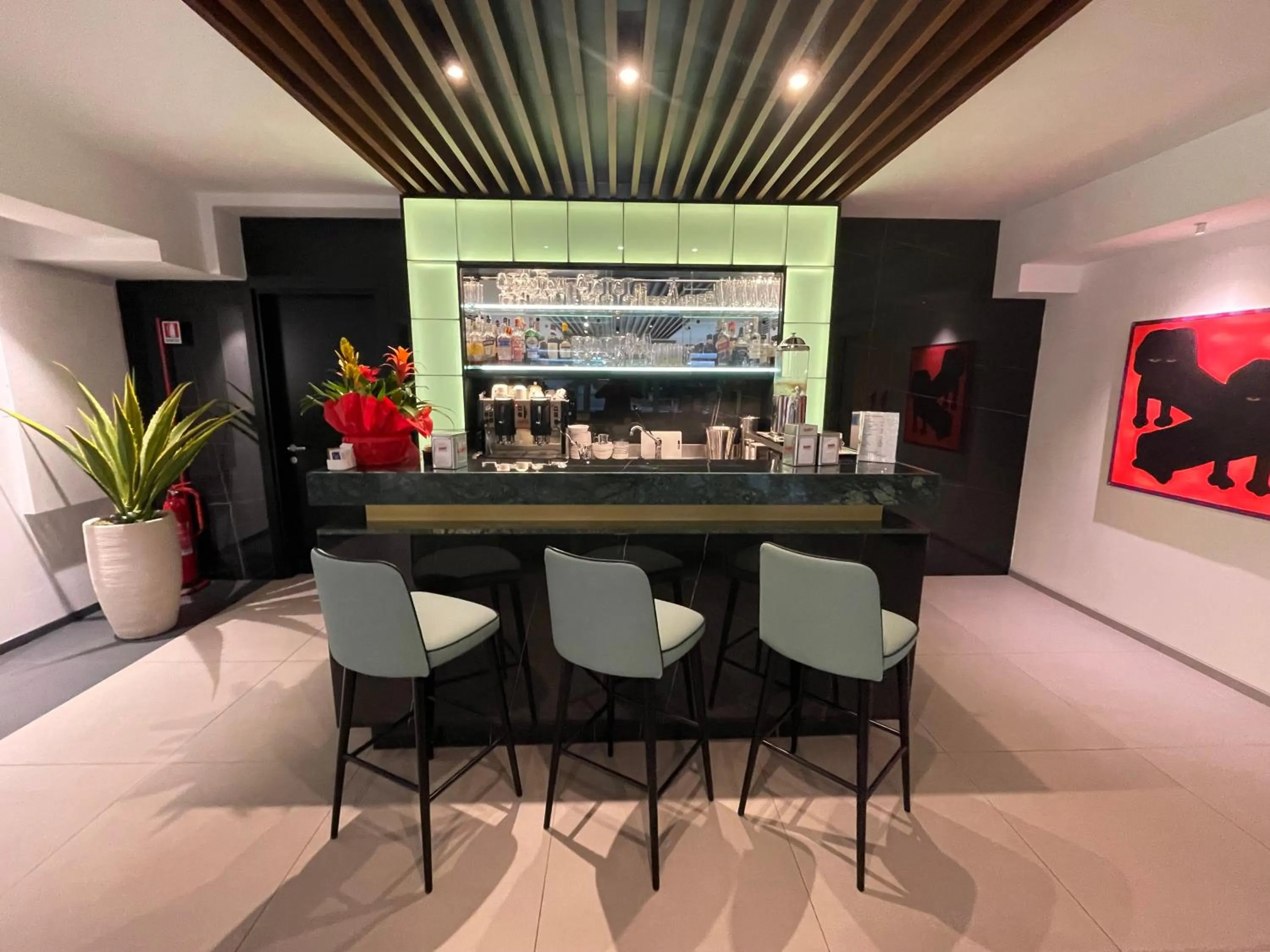 Restaurant/places to eat in Mh Florence Hotel & Spa