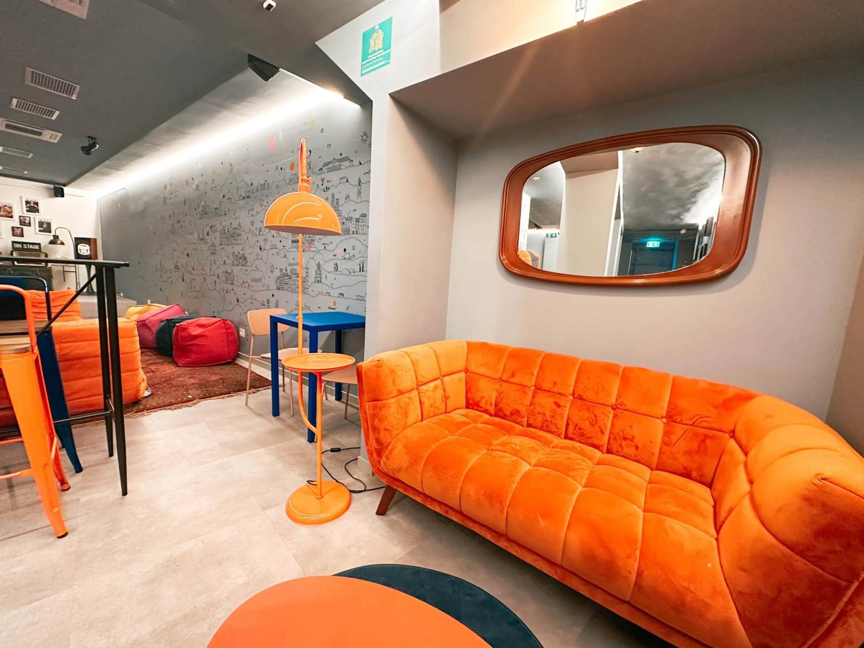 Living room in Ostello Bello Milano Duomo