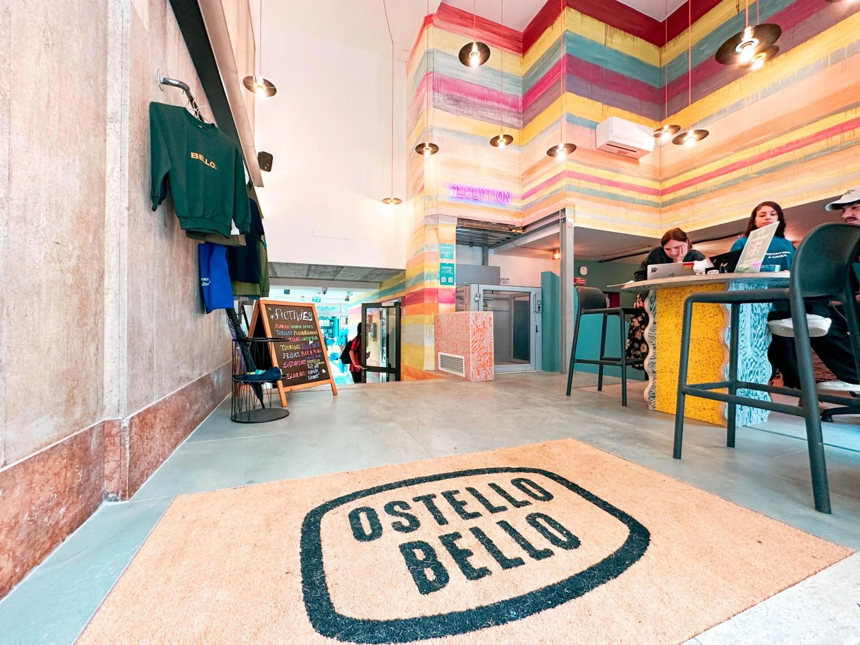 Lobby or reception in Ostello Bello Milano Duomo