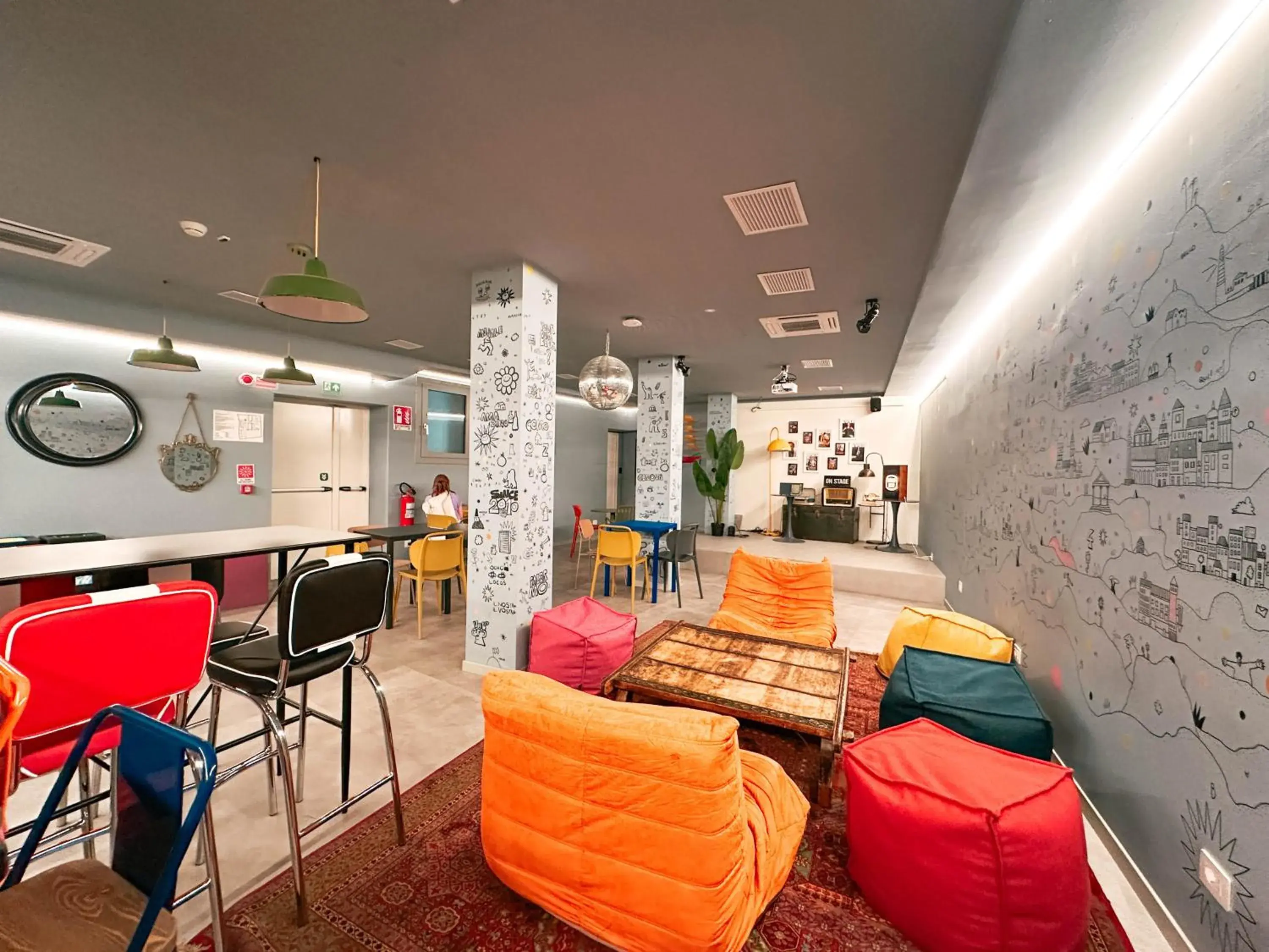 Living room in Ostello Bello Milano Duomo Living room in Ostello Bello Milano Duomo