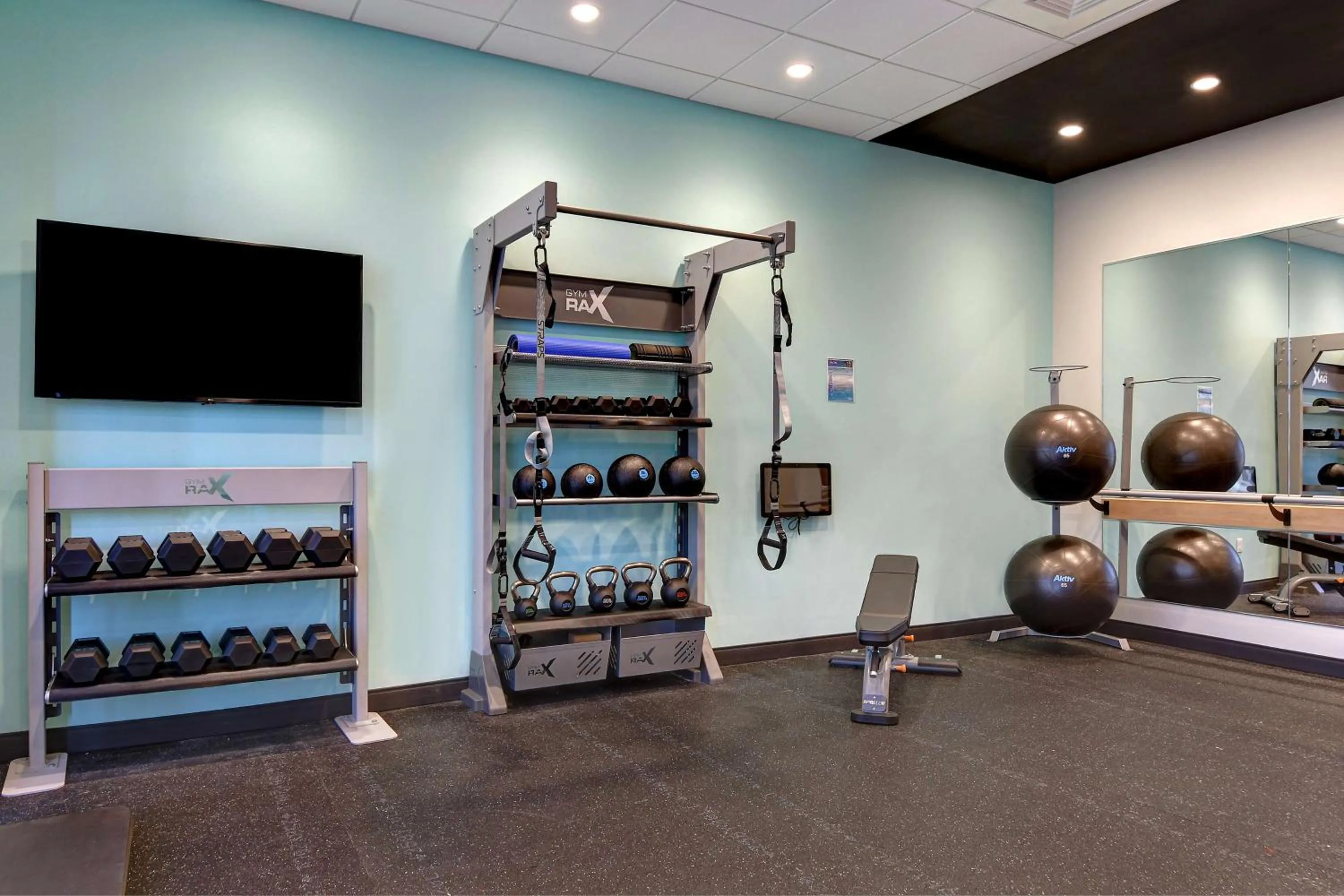 Fitness centre/facilities in Tru by Hilton Lithia Springs, GA