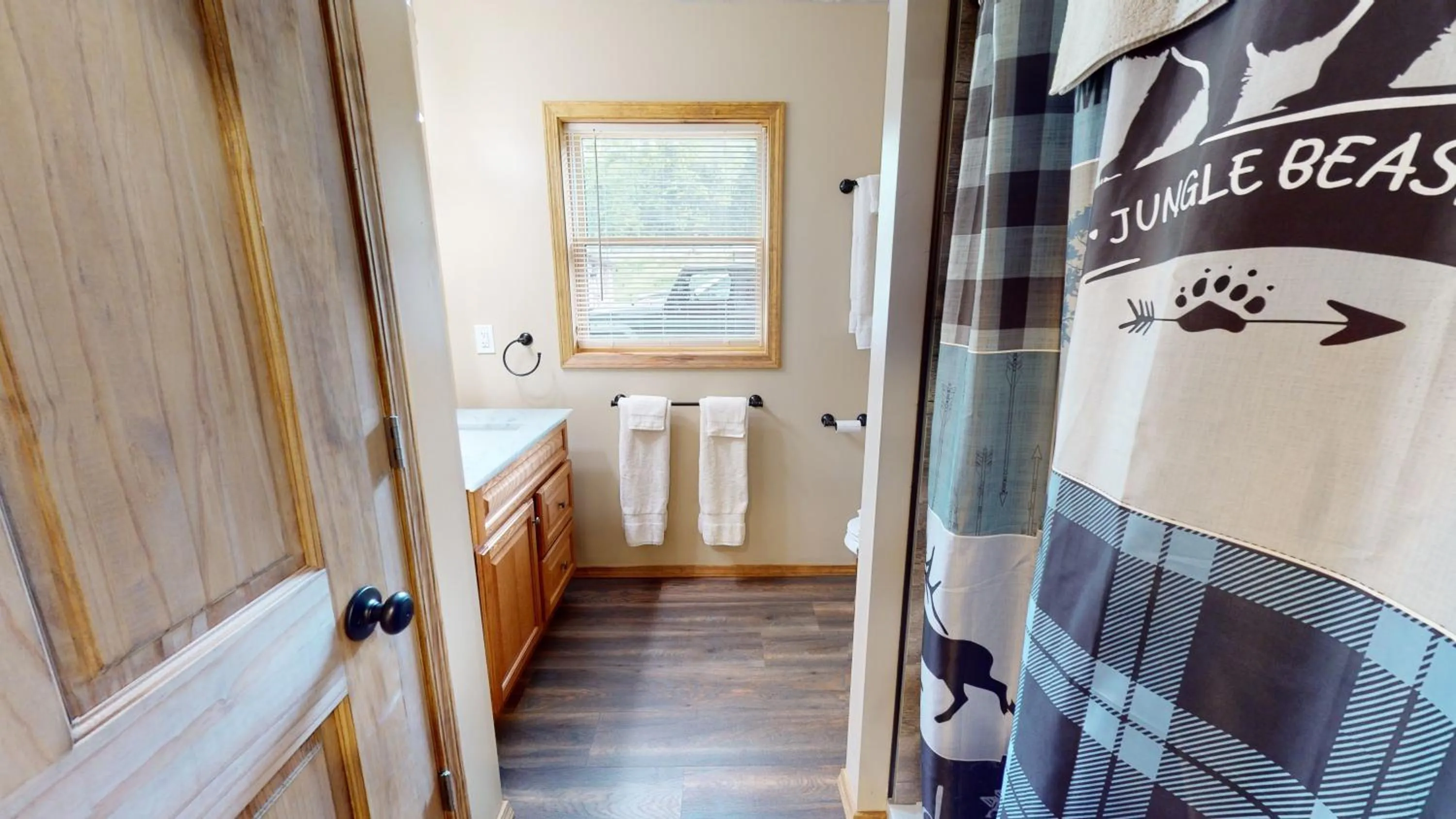 Bathroom in Rough Cut Lodge