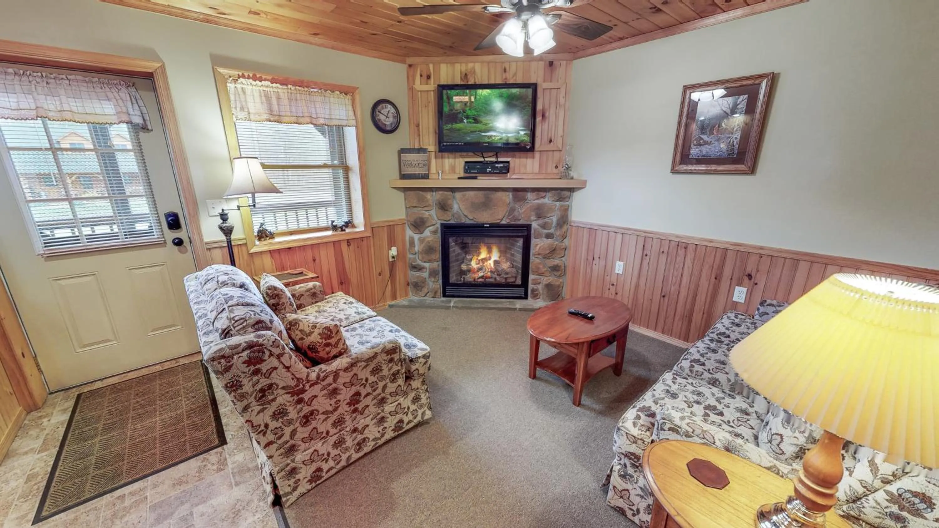 Living room in Rough Cut Lodge