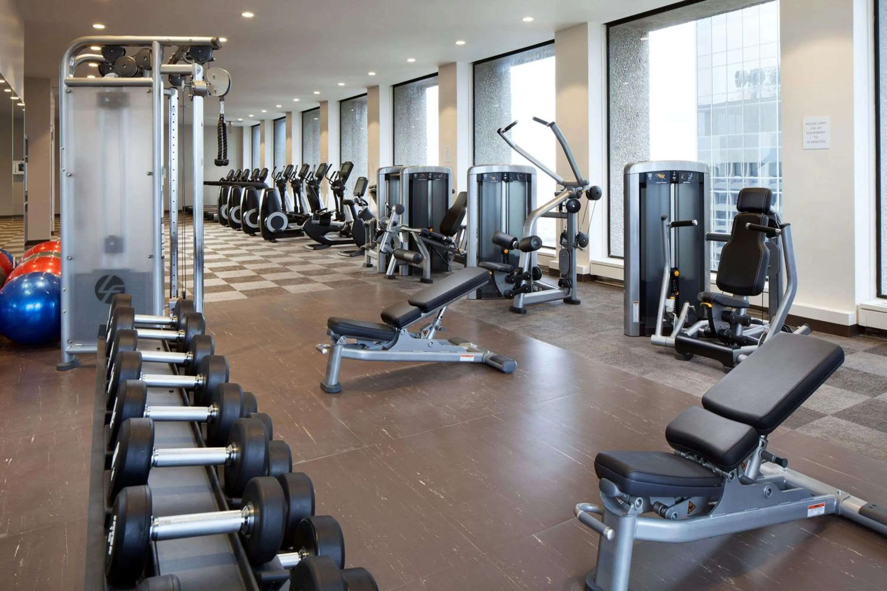 Fitness centre/facilities in The Westin Dallas Downtown
