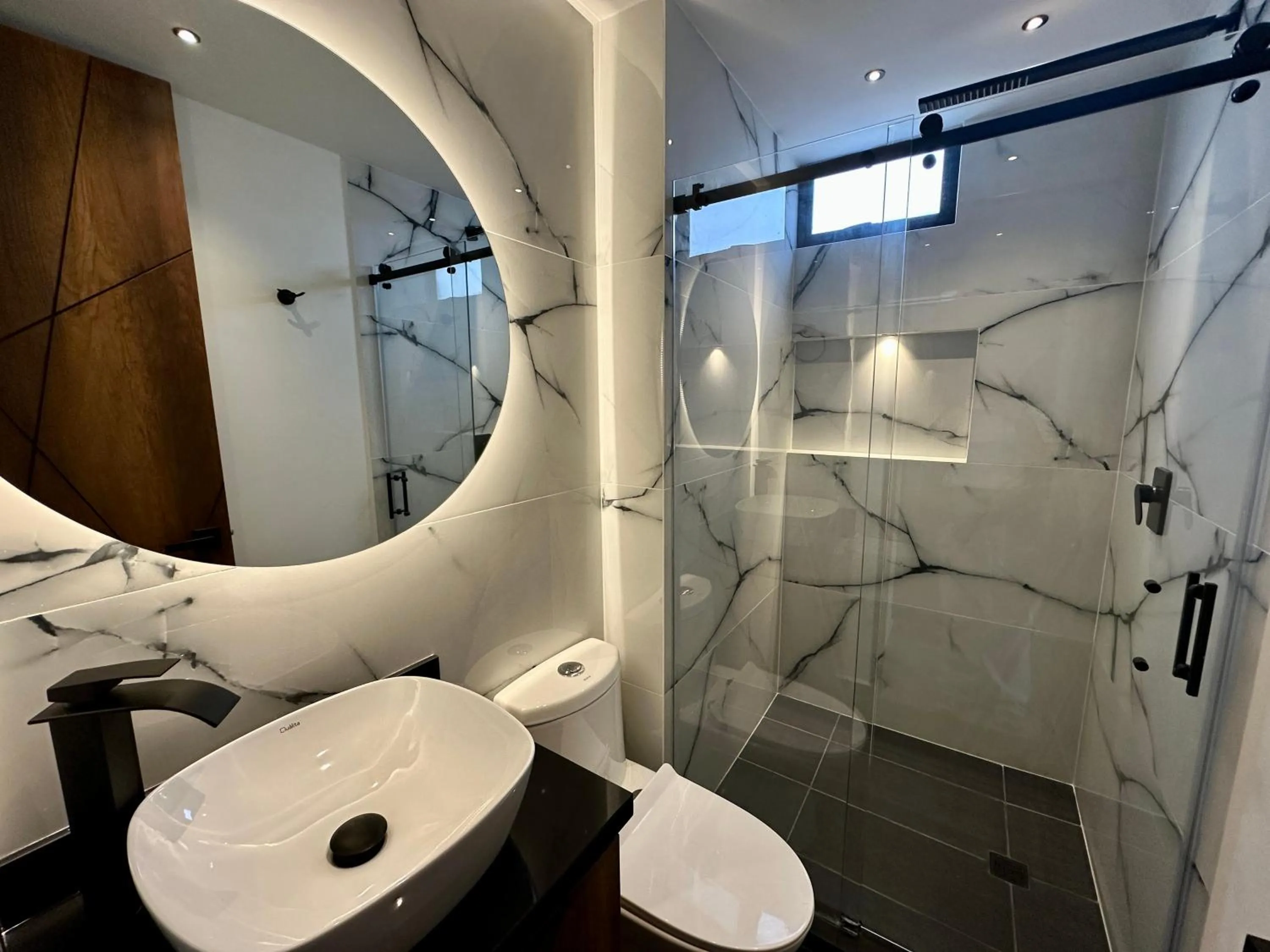 Bathroom in Rooca Urban