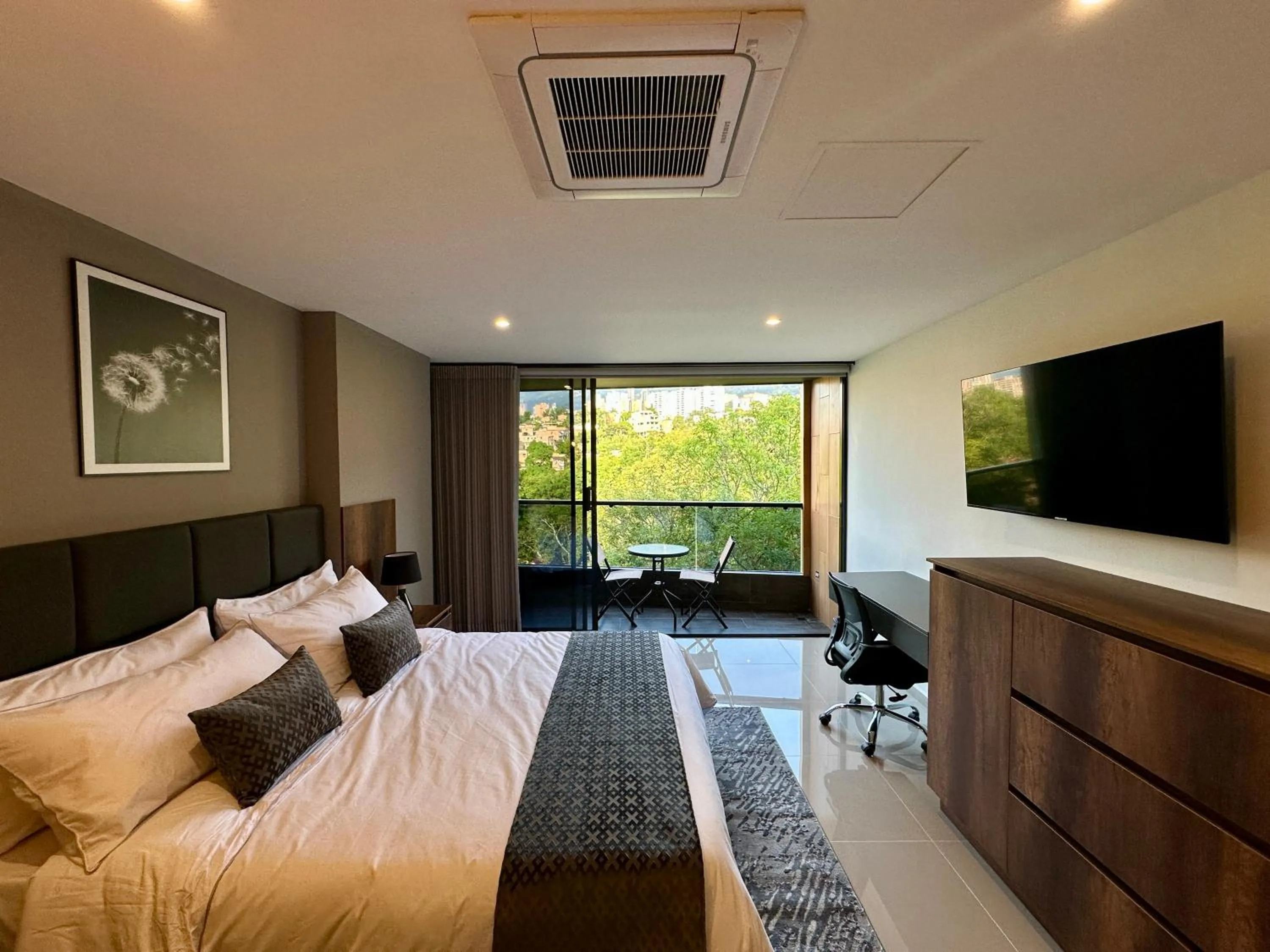 Photo of the whole room, Bed in Rooca Urban