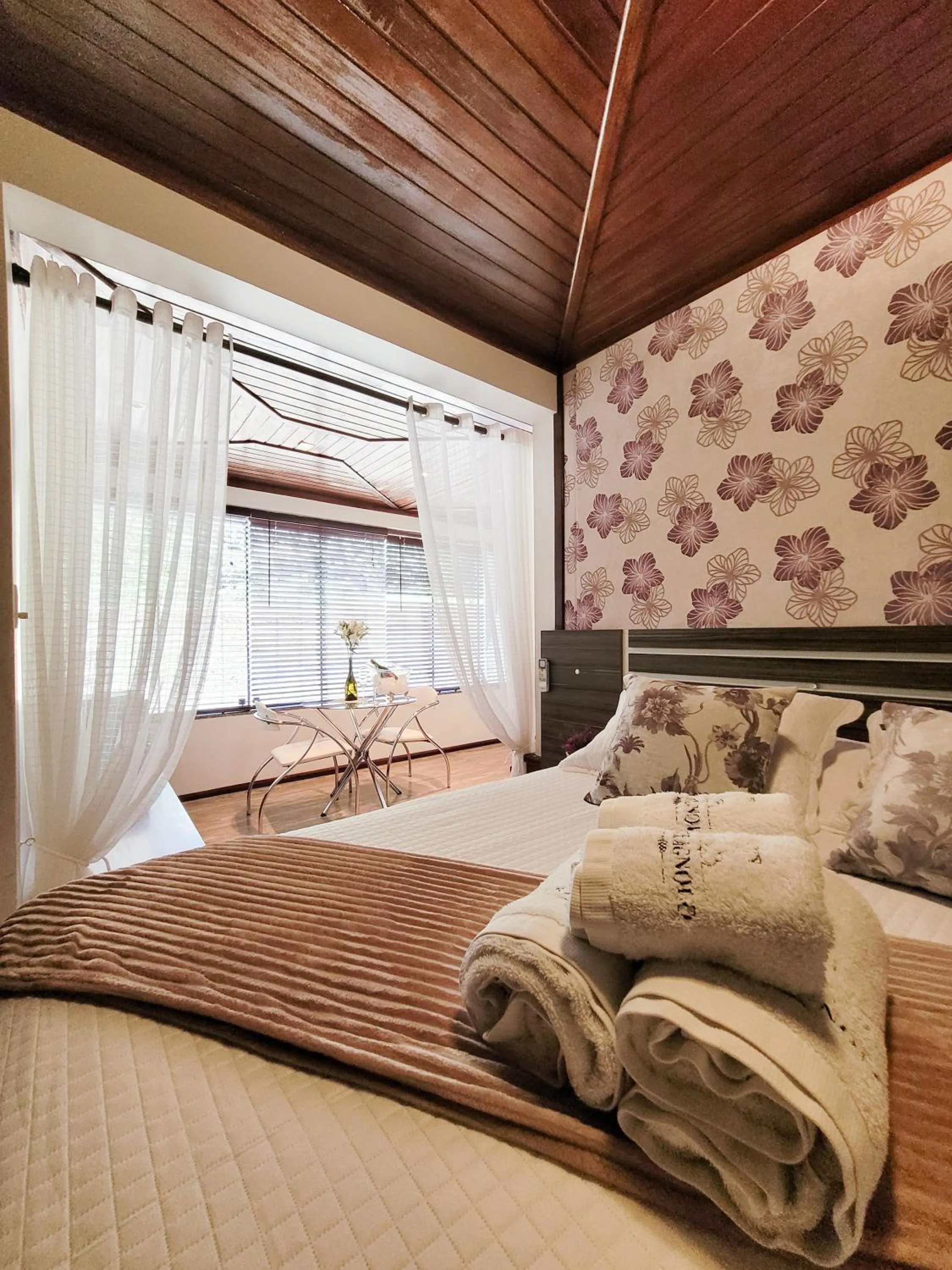 Luxury Suite with Spa Bath - single occupancy in Vinícola & Pousada Terragnolo