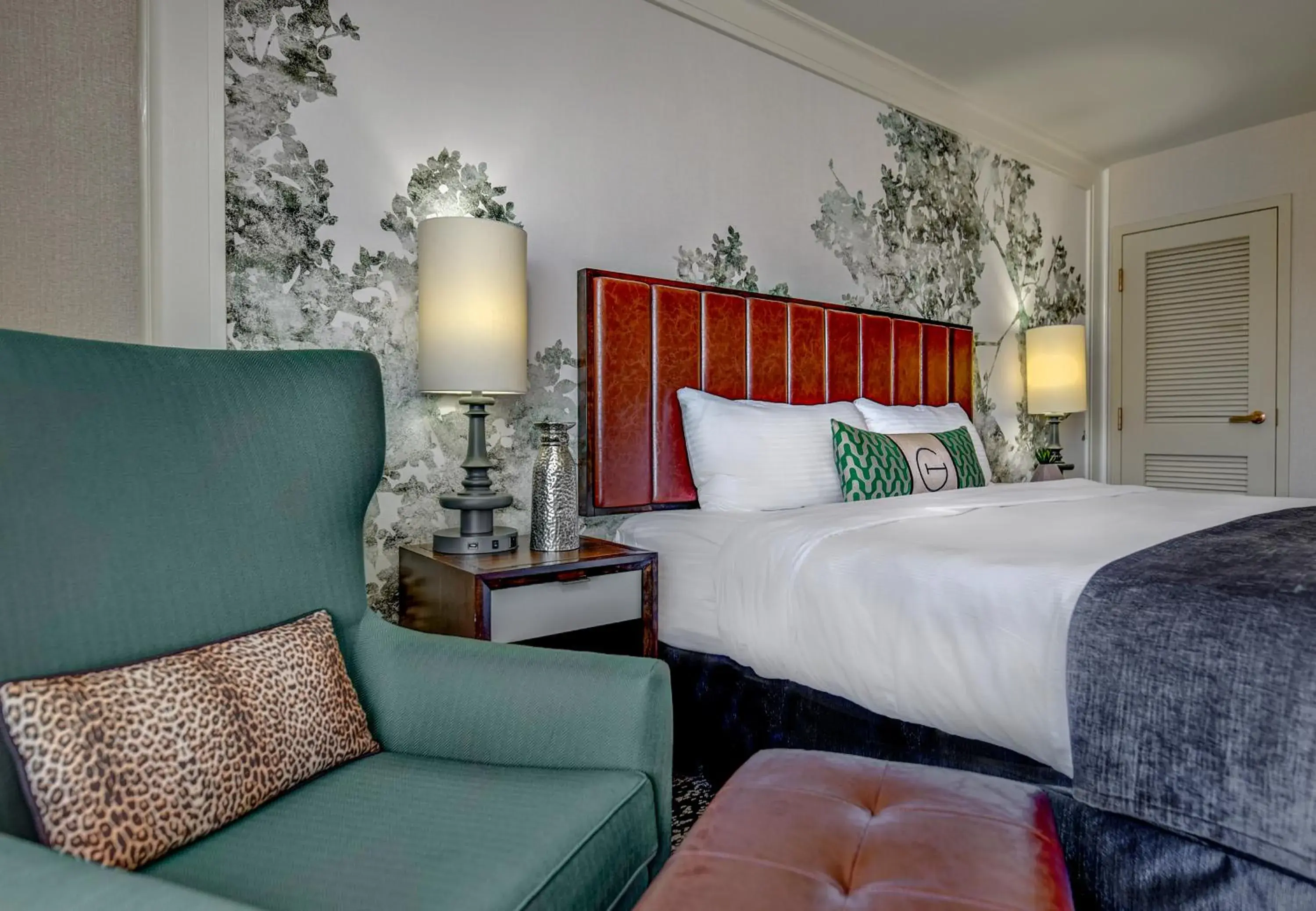 Deluxe King Room in The Grove Hotel Deluxe King Room in The Grove Hotel