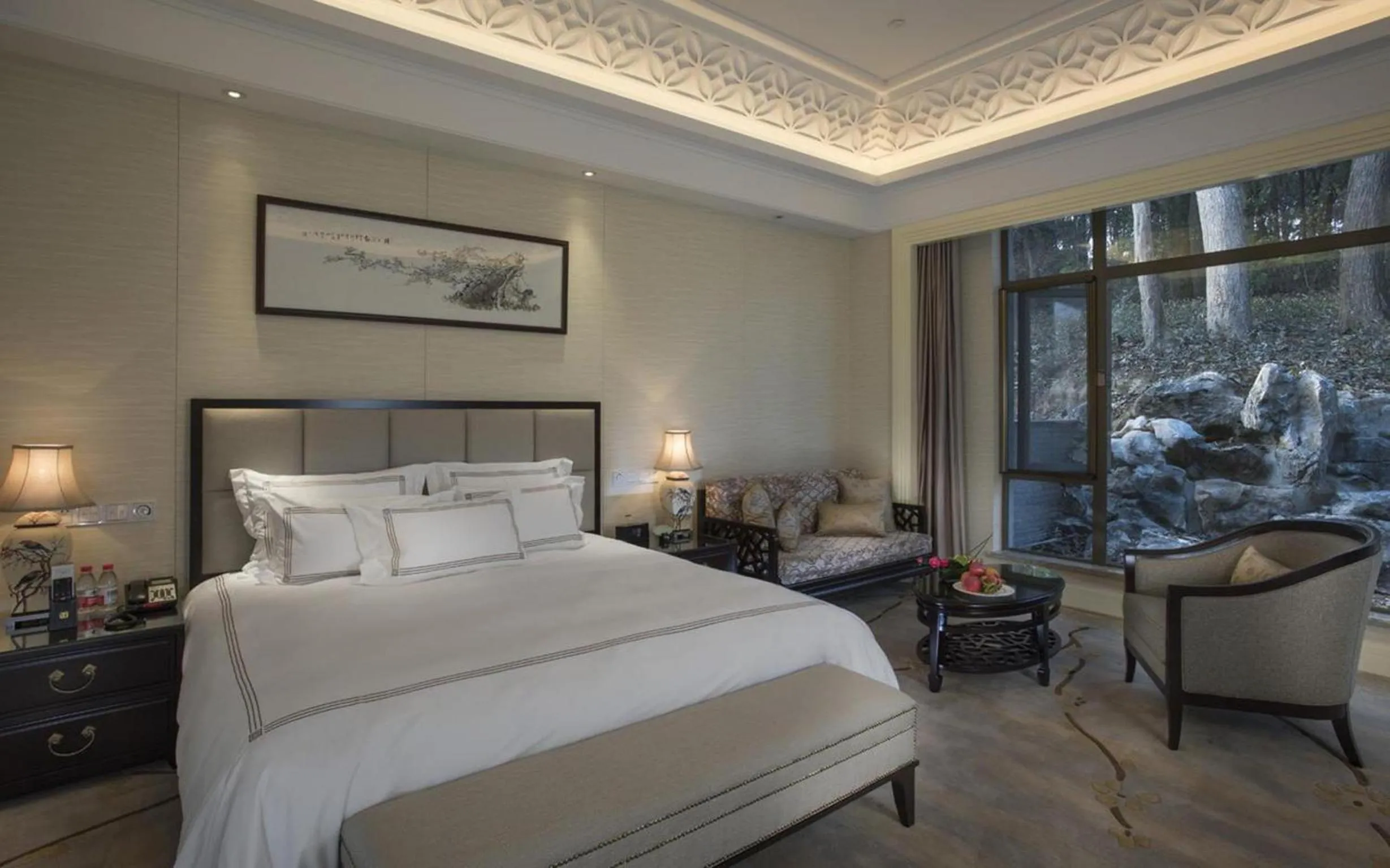 Bedroom, Bed in West Lake State Guest House