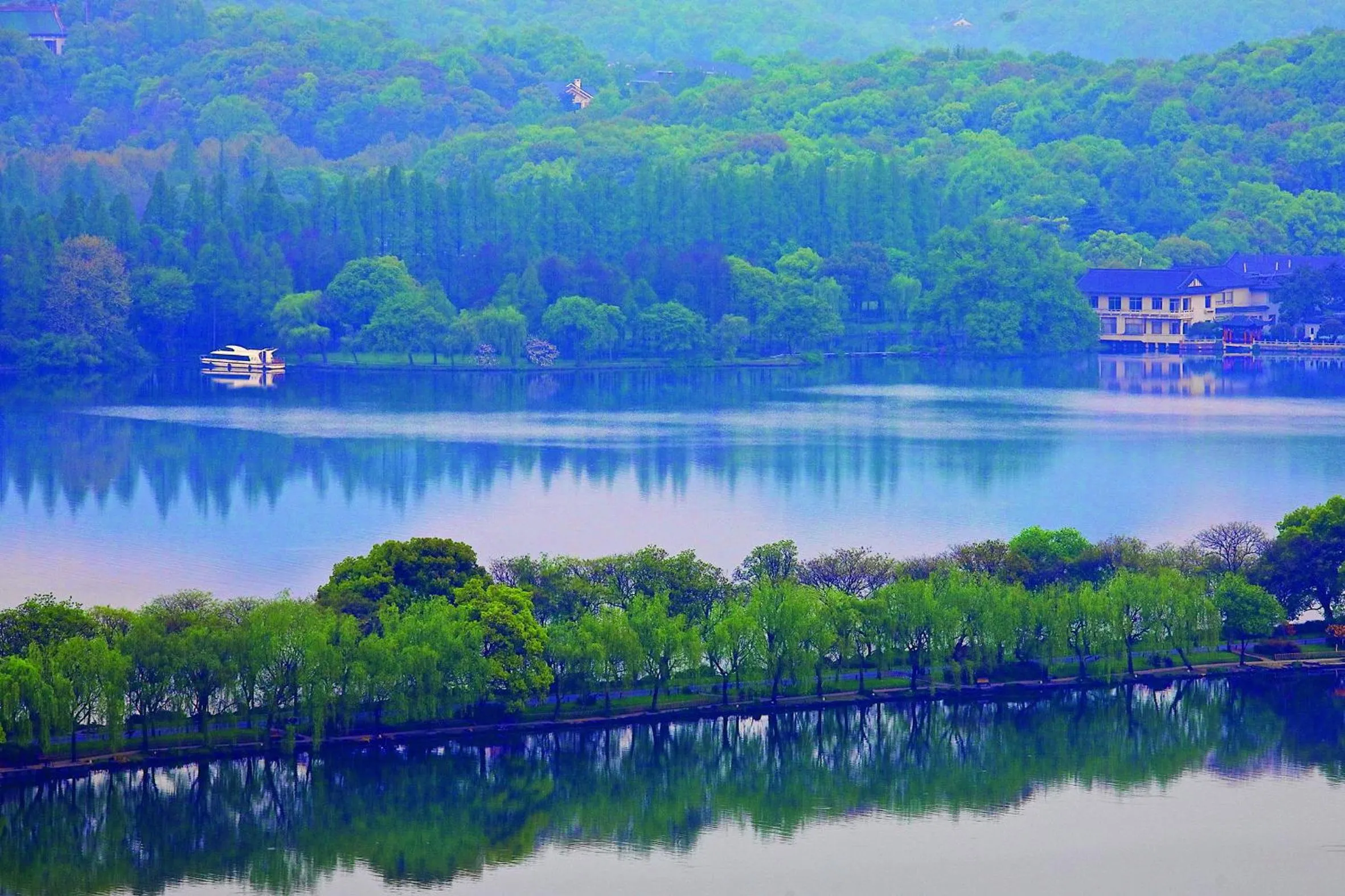 Natural landscape in West Lake State Guest House