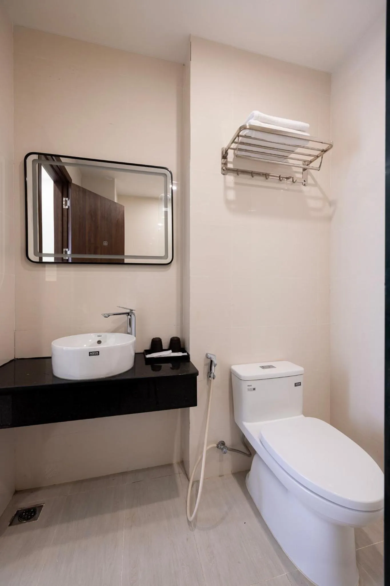 Toilet in Hồng Chúc Hotel