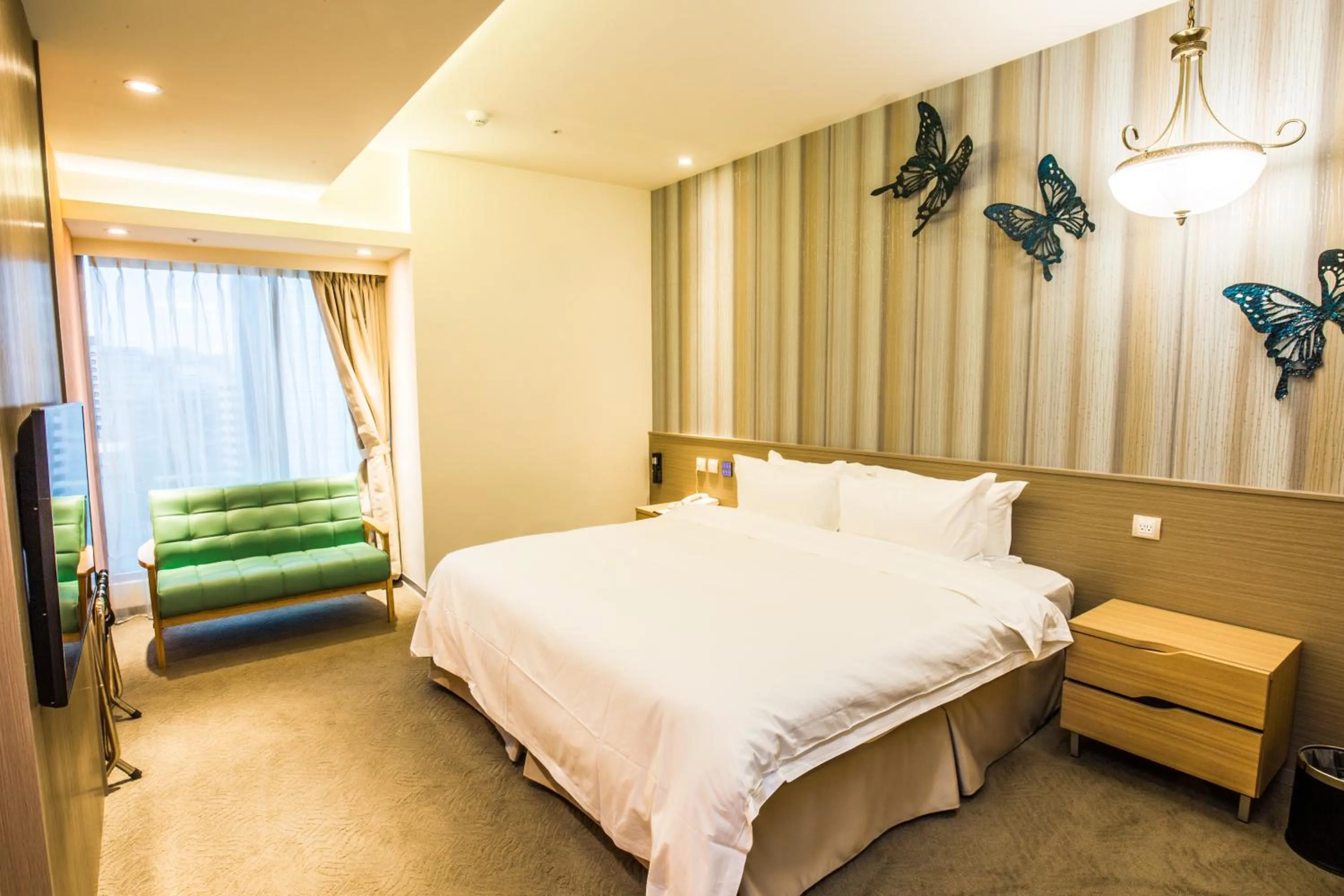 Bed in Walker Hotel. Ximen