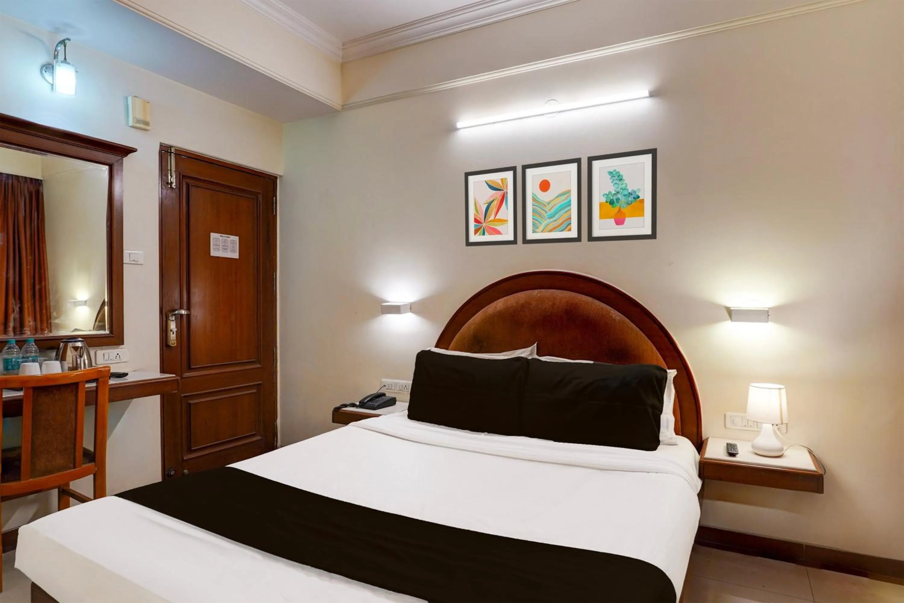 Bedroom, Bed in Super Hotel O Thimmaiah Rd Rajajinagar
